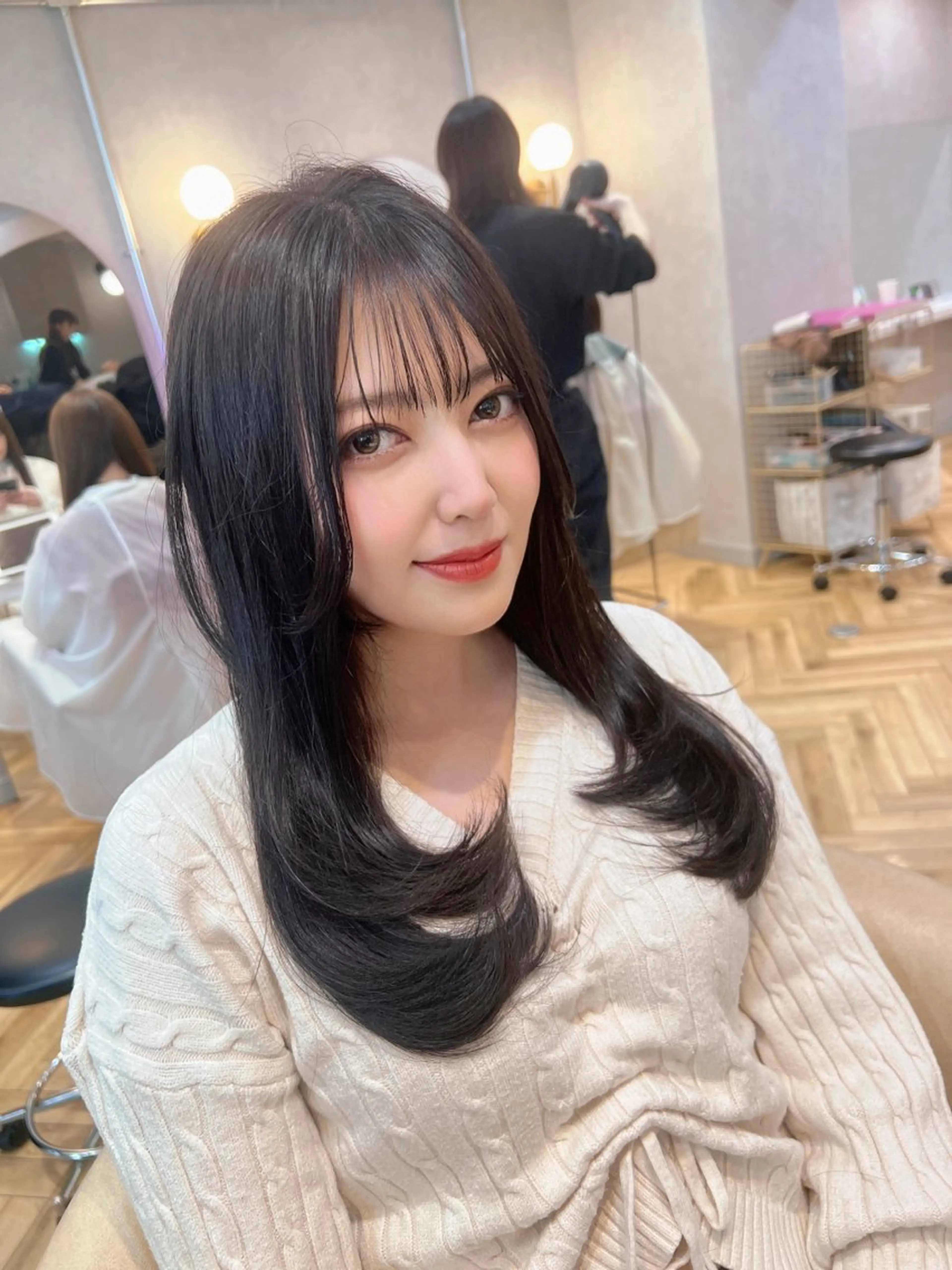 ロング カラー パーマ ヘアアレンジ 顔周りカット 韓国風ヘア ロング 小顔カット ニュアンスパーマ 平川 友理/韓国ヘア💘のヘアスタイル