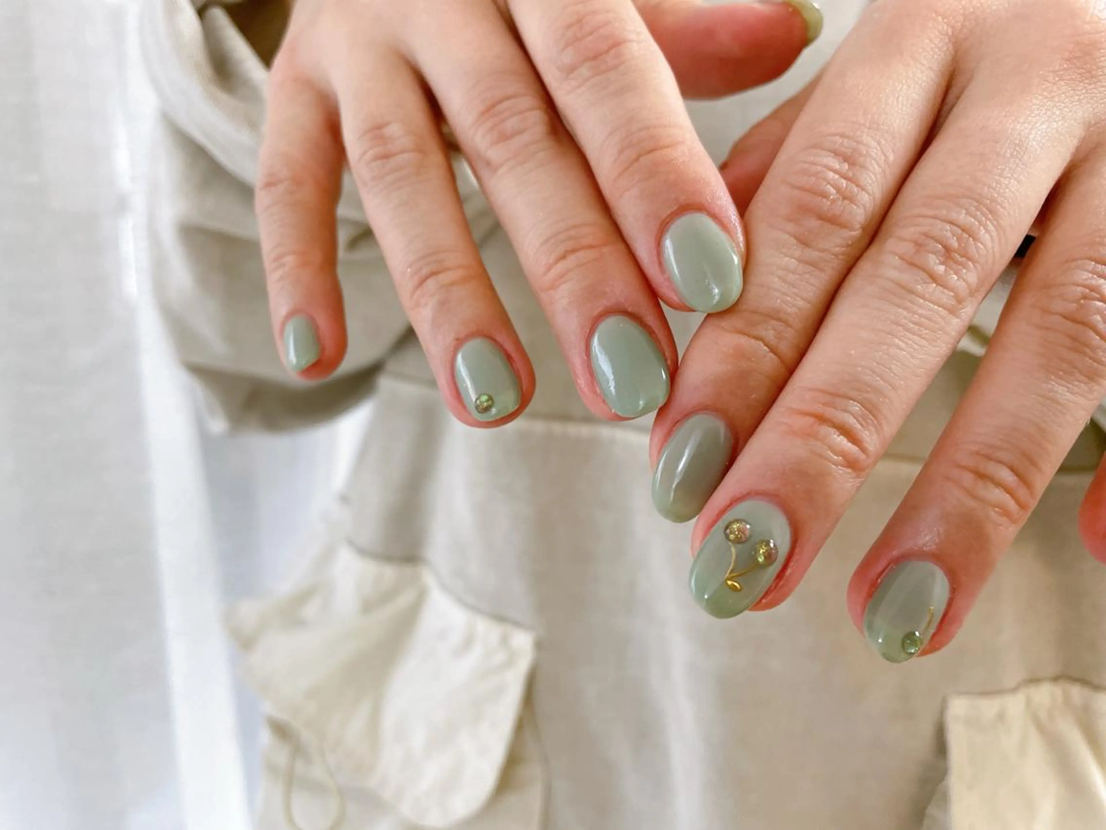 ネイル オーロラネイル フラワーネイル フットネイル フレンチネイル ジェルネイル mogunail &blowのネイルデザイン