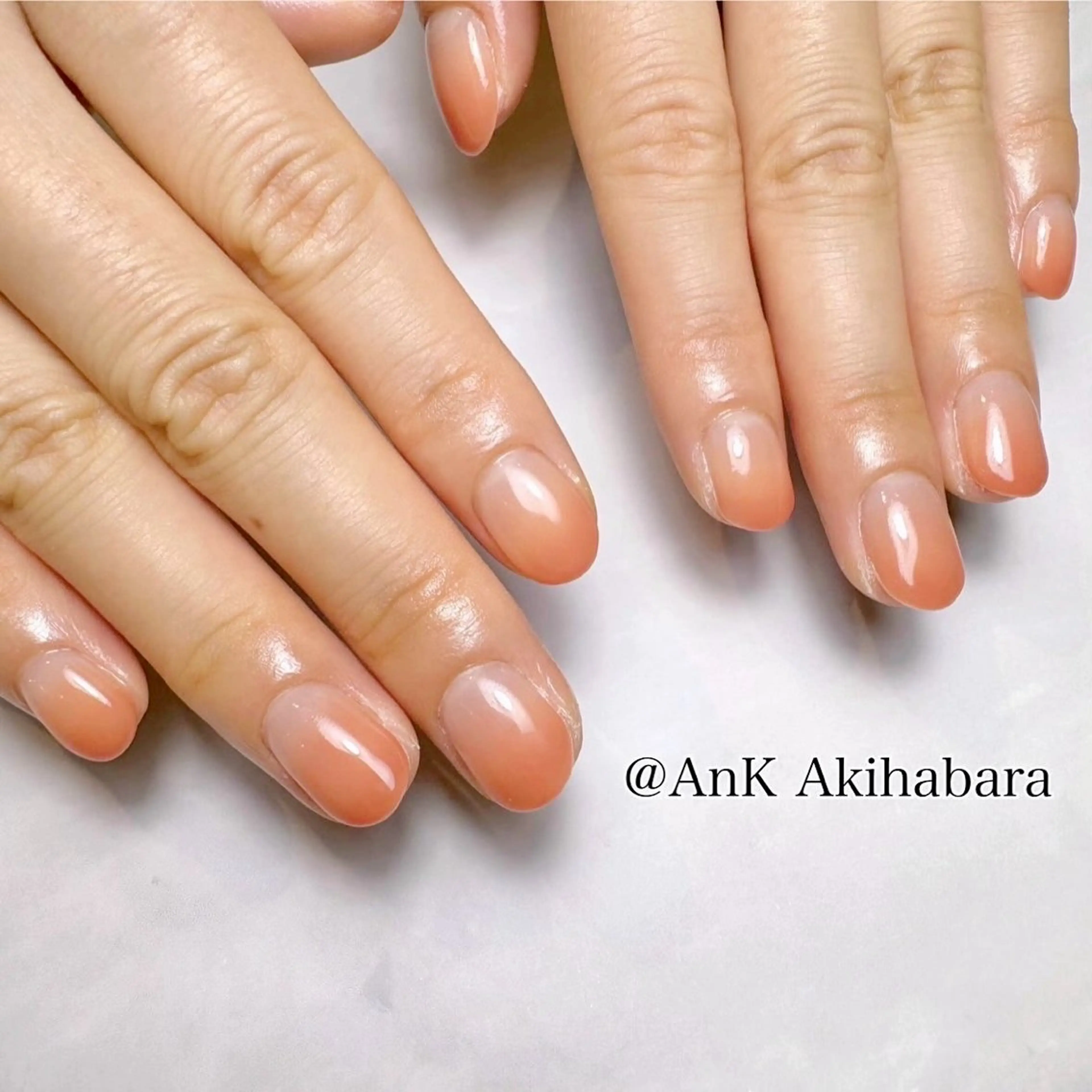 ネイル グラデーション ハンドネイル EYELASH&NAIL AnK所属・AnK秋葉原店🩵 Kanaのネイルデザイン