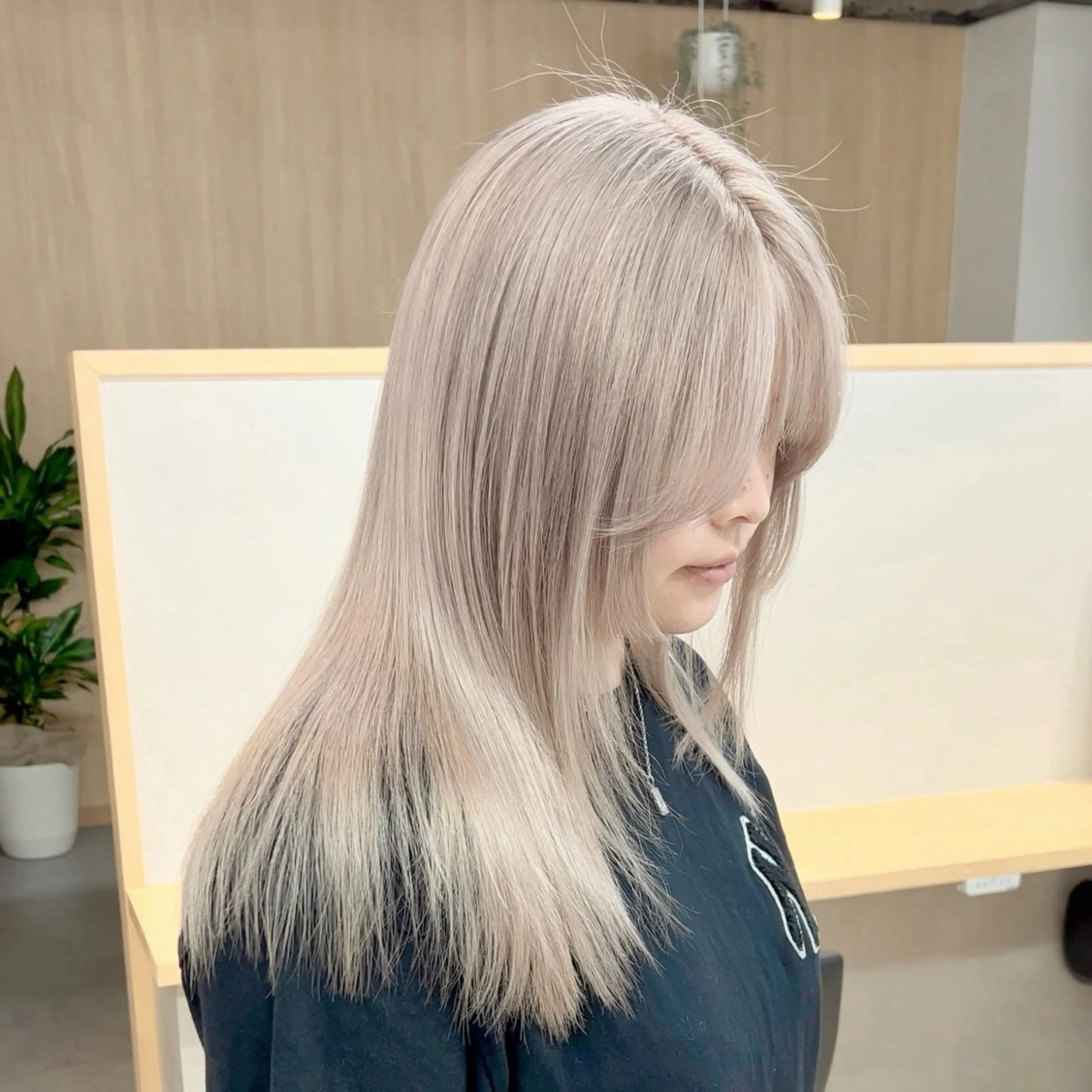 セミロング カラー カット ヘアカラー トリートメント ボブ/韓国ボブ/ブリ ーチ/鈴木康平のヘアスタイル