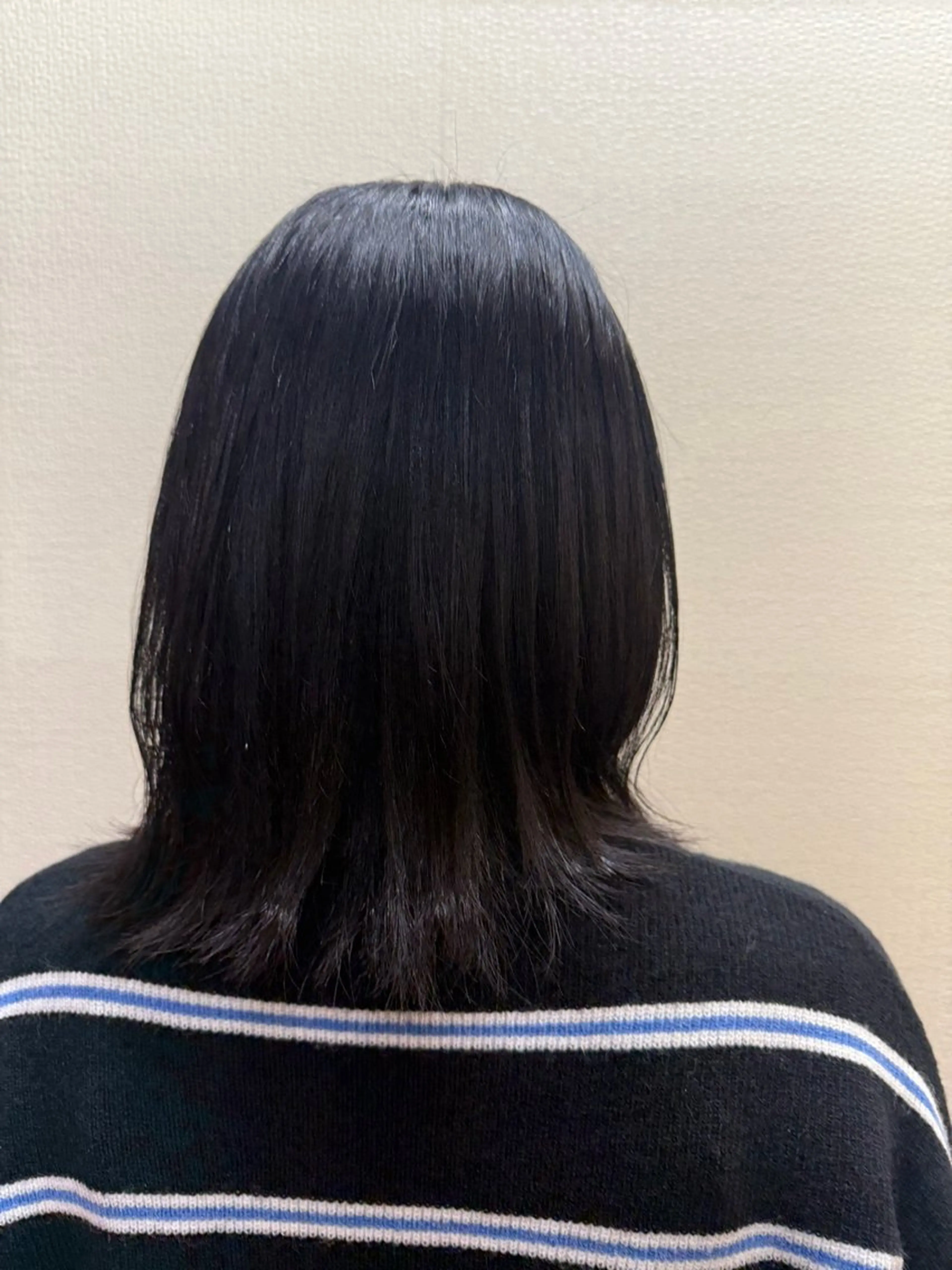 ミディアム 艶カラー🕊️ ✴︎Yukari✴︎のヘアスタイル