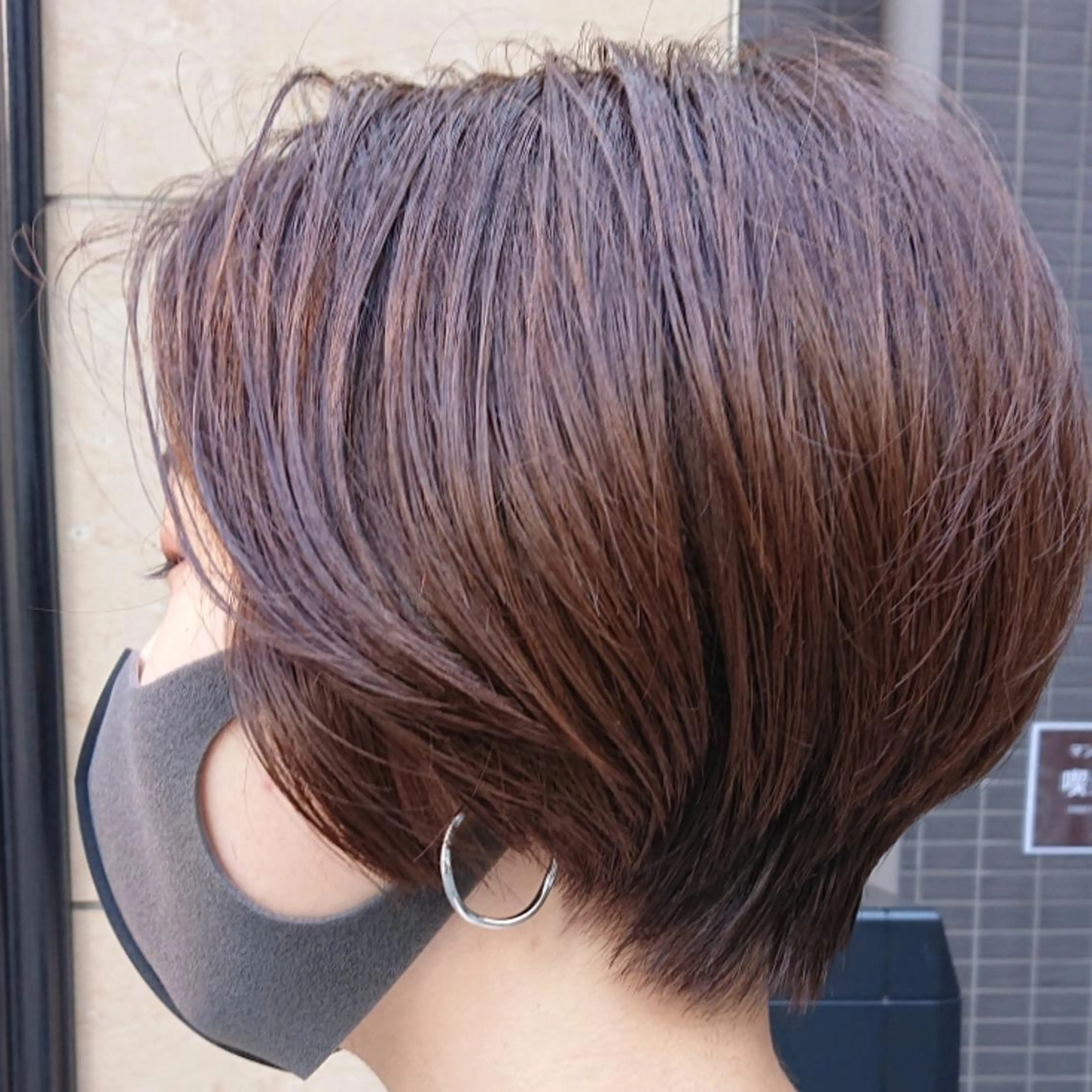 🔴後ろ姿美人🔴カット+高彩度ダメージケアカラー+高補修トリートメントの写真