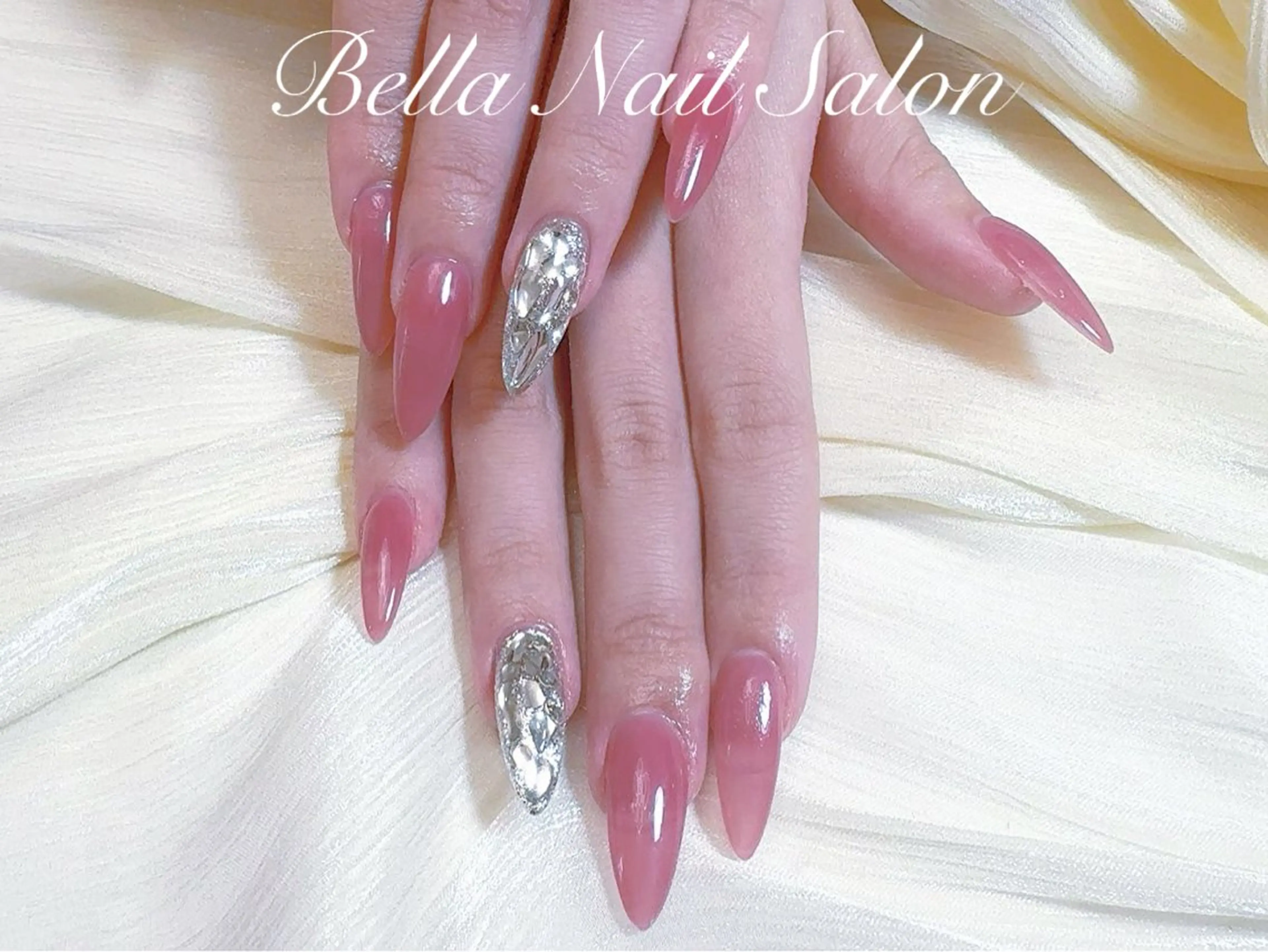 ネイル ハンドネイル Bella Nail Salonパラジェルのネイルデザイン