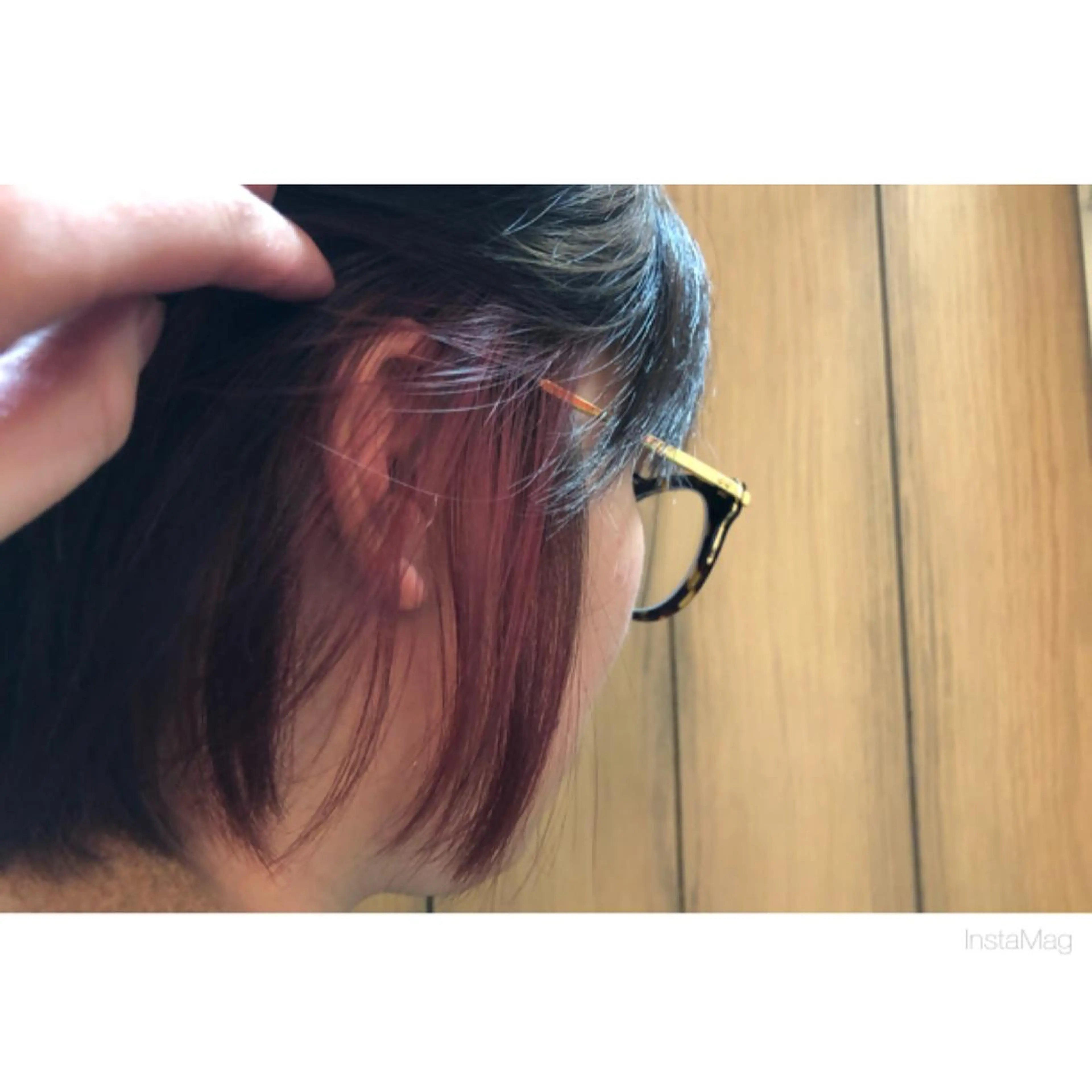 ショート カラー イヤリングカラー カット ヘアカラー 岩間 香純のヘアスタイル