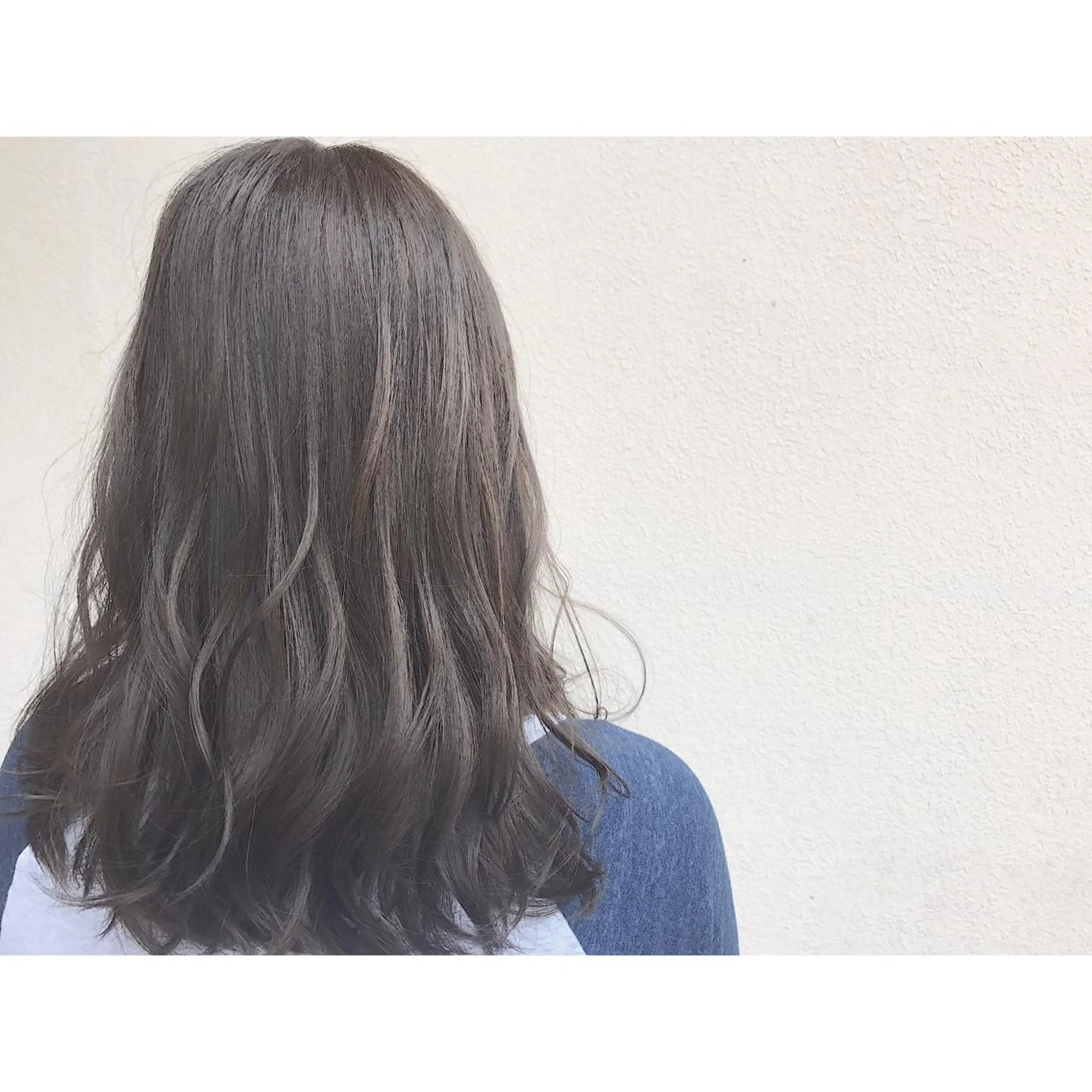 ロング カラー なかにし まゆみのヘアスタイル