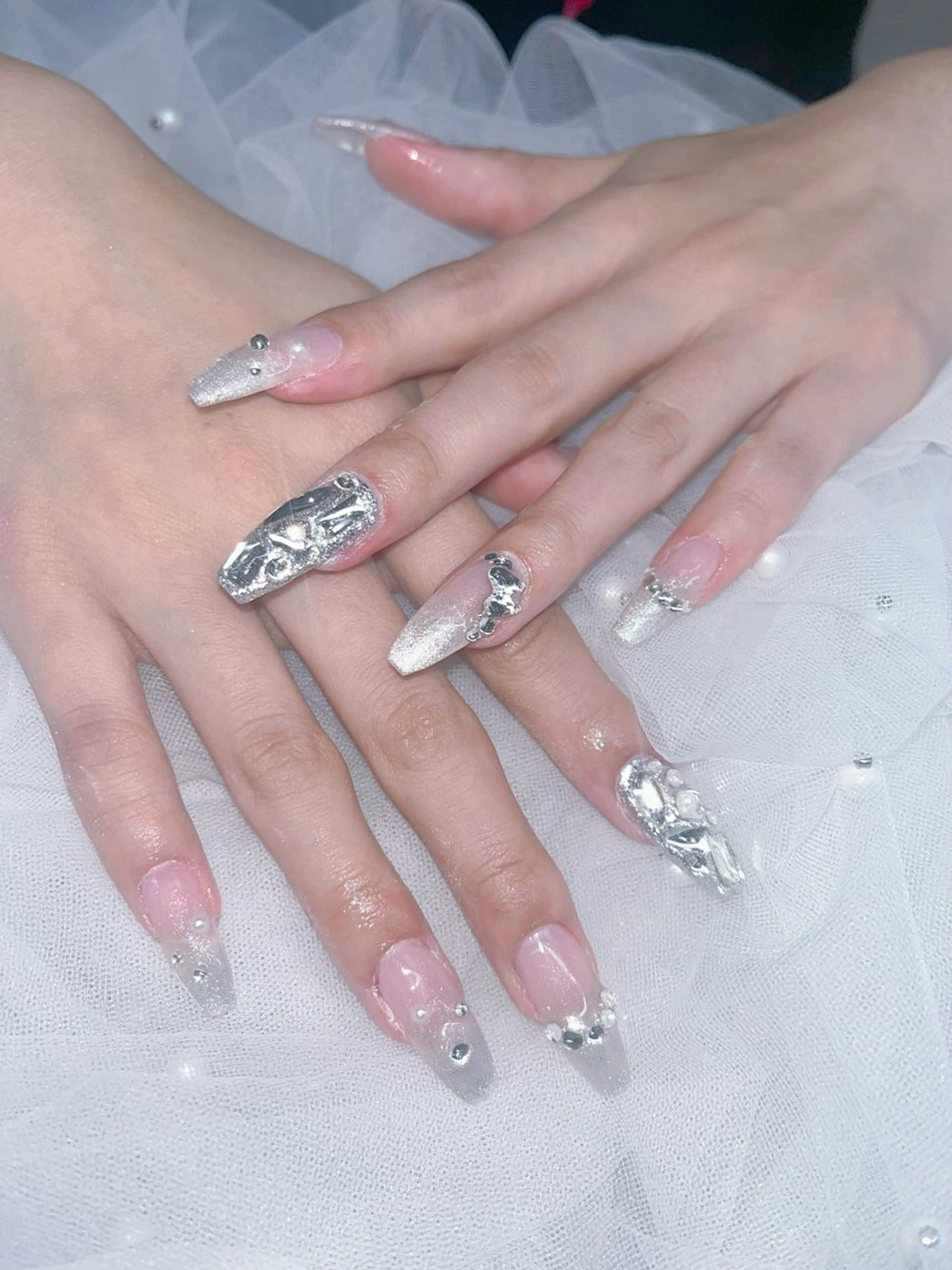 ネイル ハンドネイル VIERU YURIのネイルデザイン