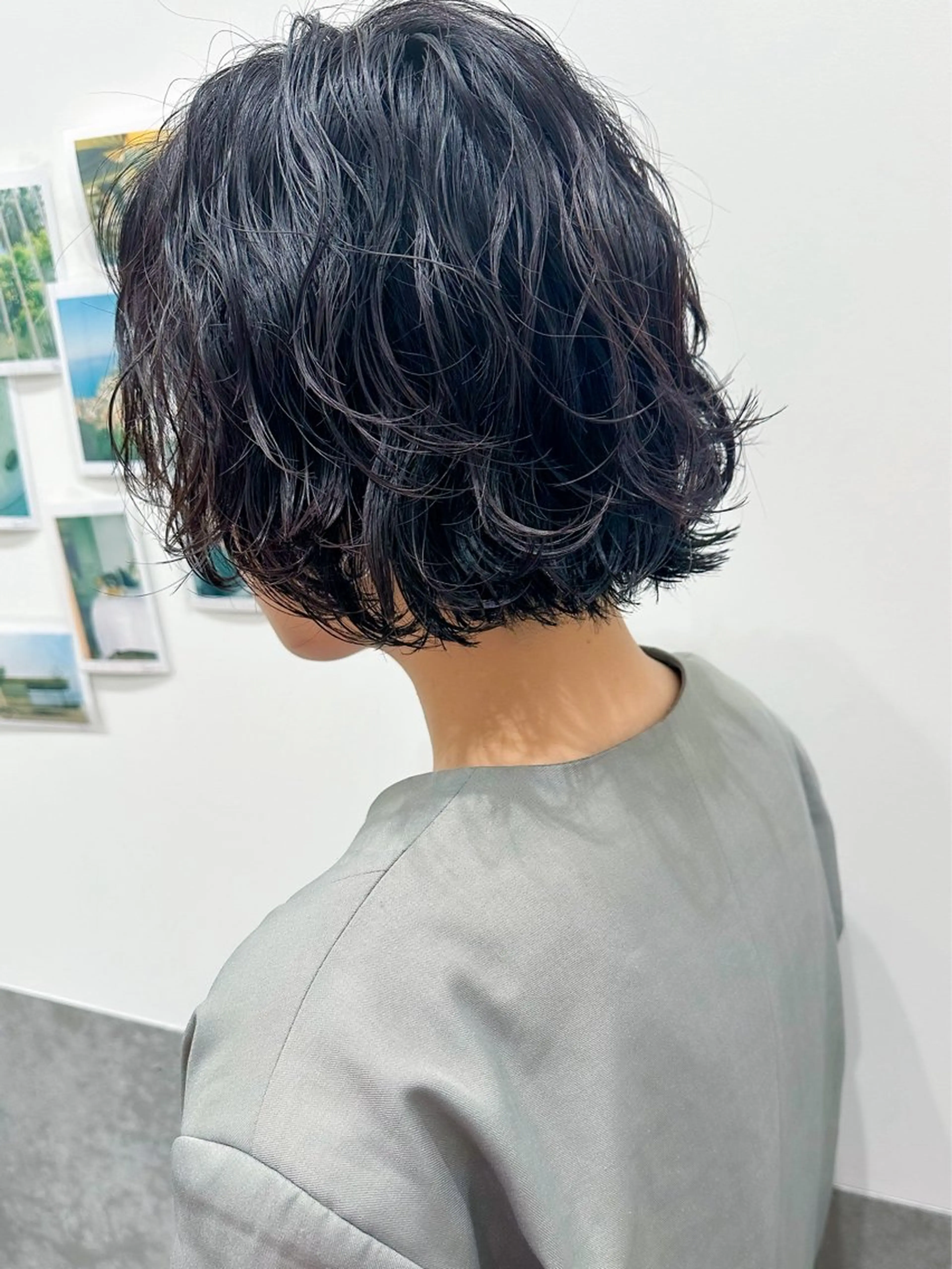 ショート パーマ オカダミチヨシ 波巻きフレンチパーマのヘアスタイル