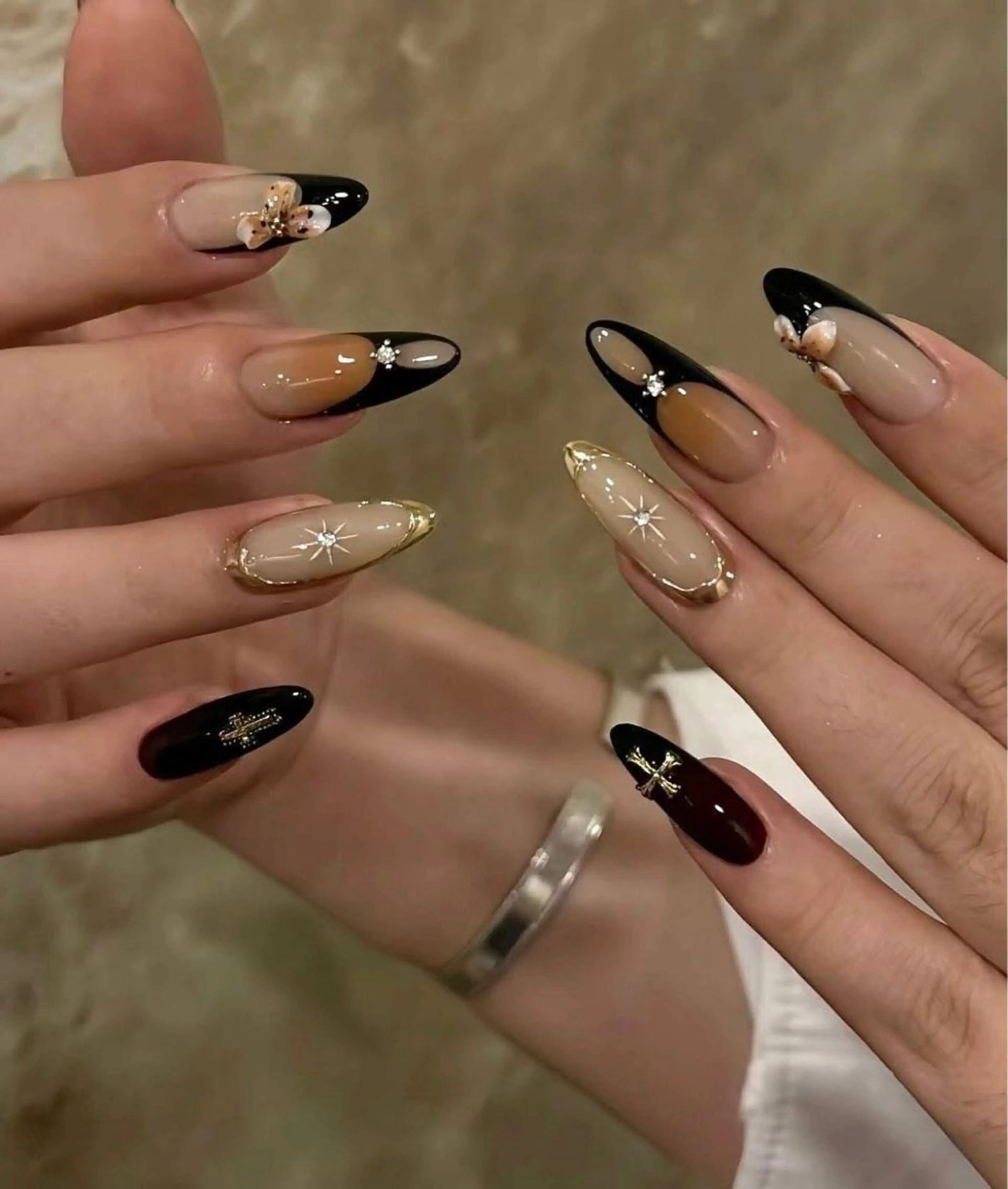 ネイル ハンドネイル T.Lee Nail Lilyのネイルデザイン