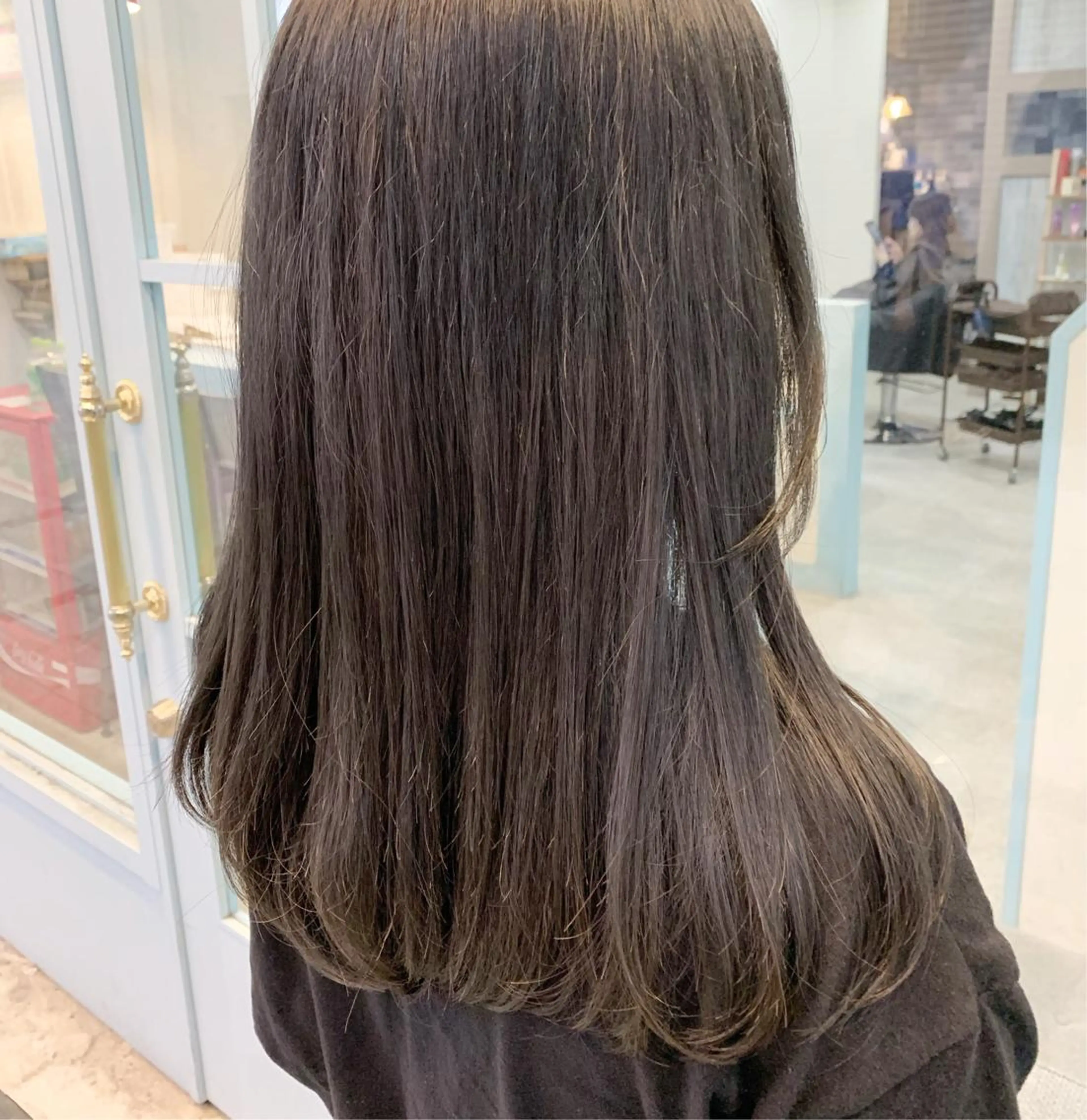 ロング やざき ちかのヘアスタイル