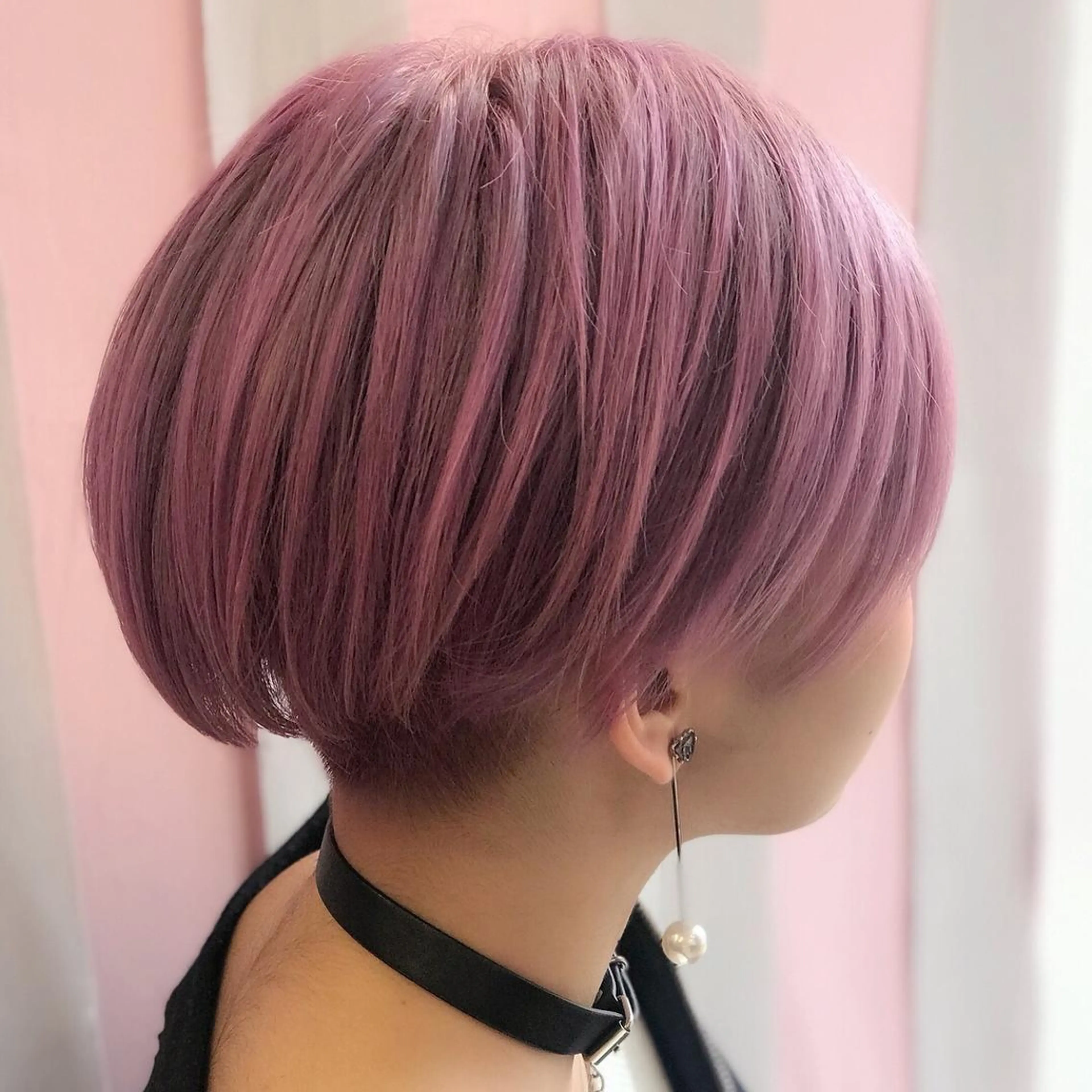 ショート カラー 岩谷/ブリーチ 🪽透明感カラーのヘアスタイル