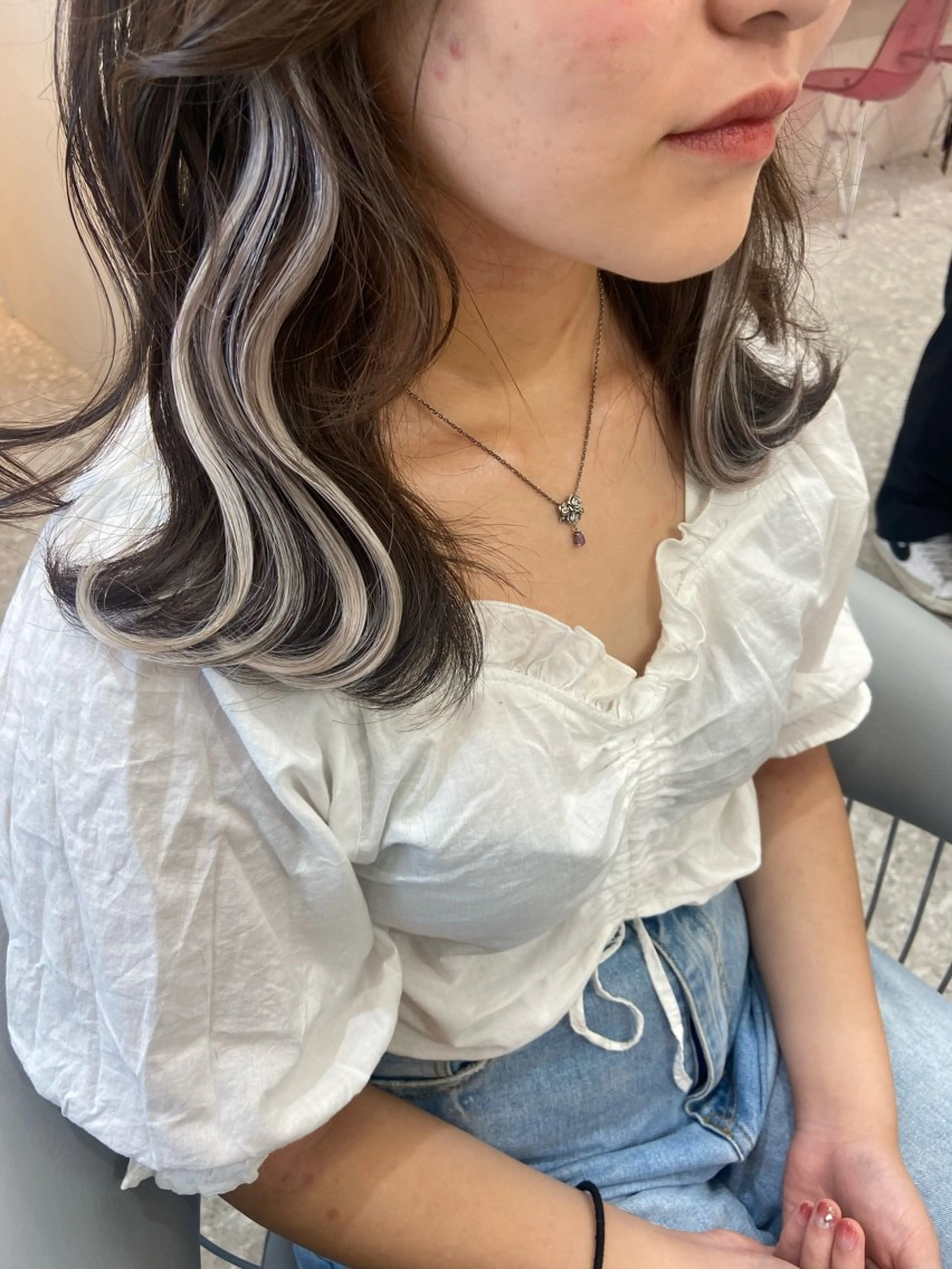 セミロング カラー ヘアアレンジ シールエクステ イヤリングカラー インナーカラー くびれヘア エクステ ヘアカラー トリートメント エクステ 新宿/韓国ヘア 中明度カラー/かやのヘアスタイル