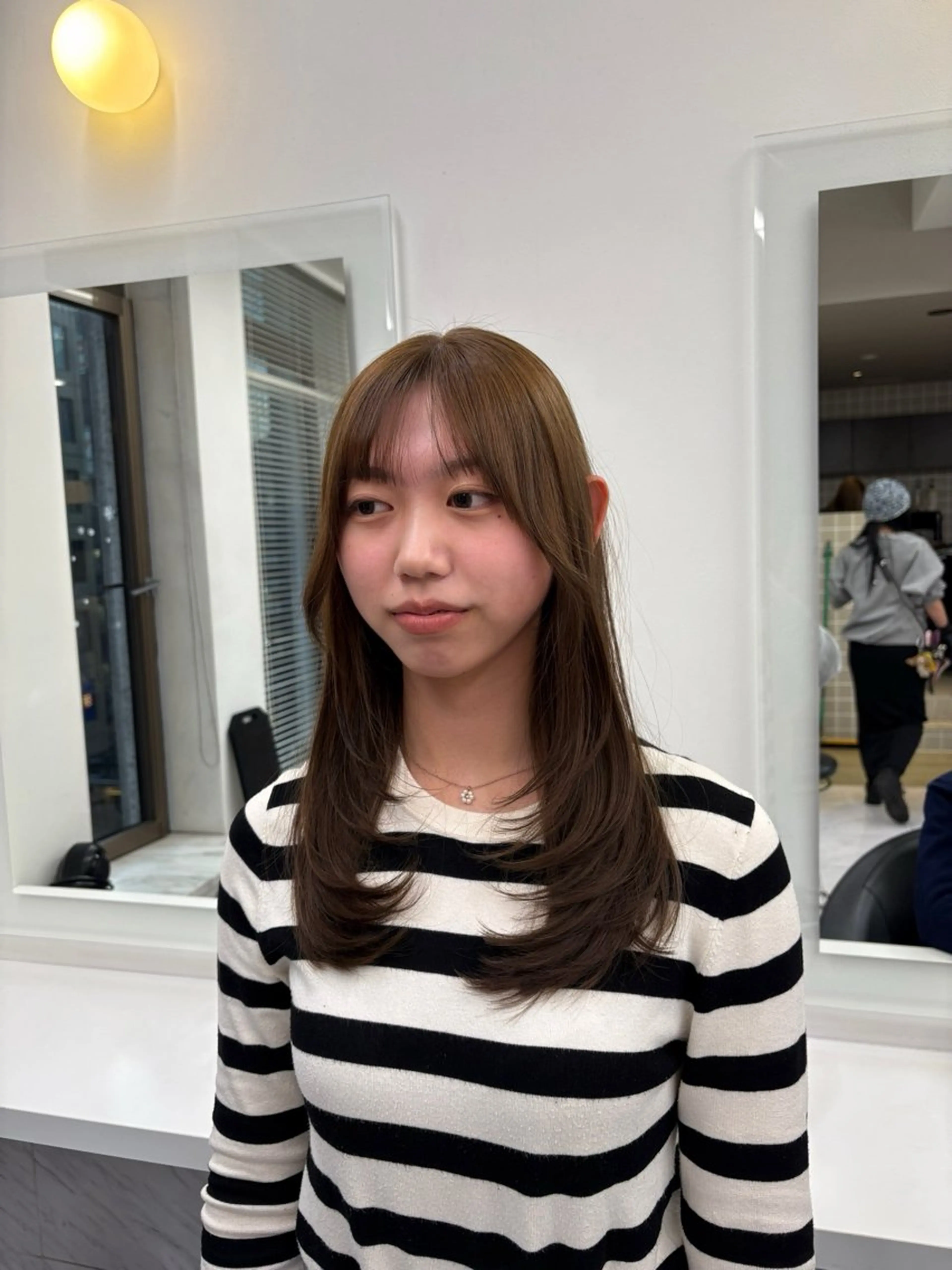 カラー ヘアカラー トリートメント 透明感ベージュ🤎 ナチュラルレイヤーのヘアスタイル