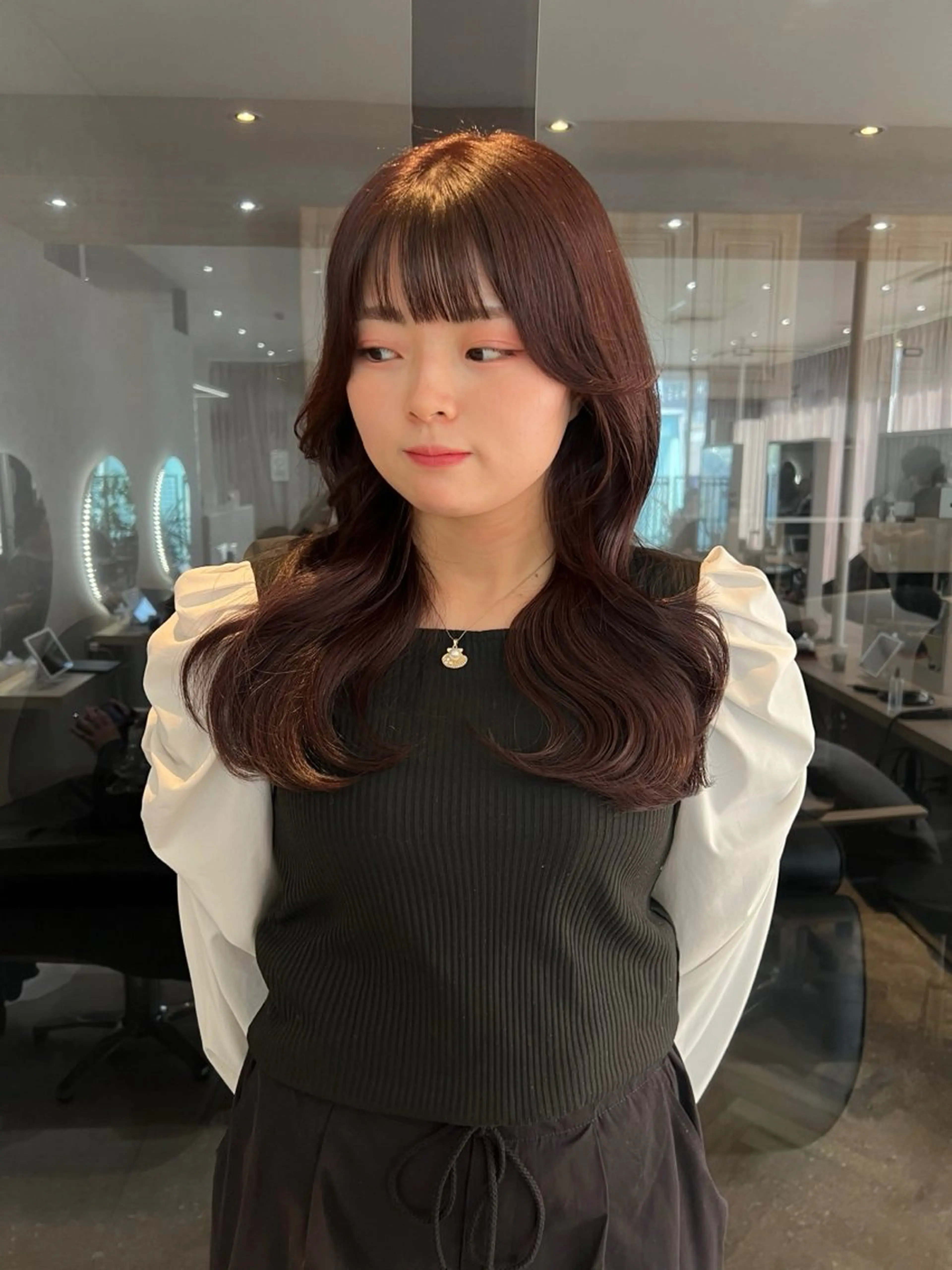 セミロング ミストバング 顔まわりレイヤー 顔周りカット 髪質改善 韓国風ヘア カット ヘアカラー トリートメント 韓国🇰🇷レイヤー 映える顔周り🩷のヘアスタイル