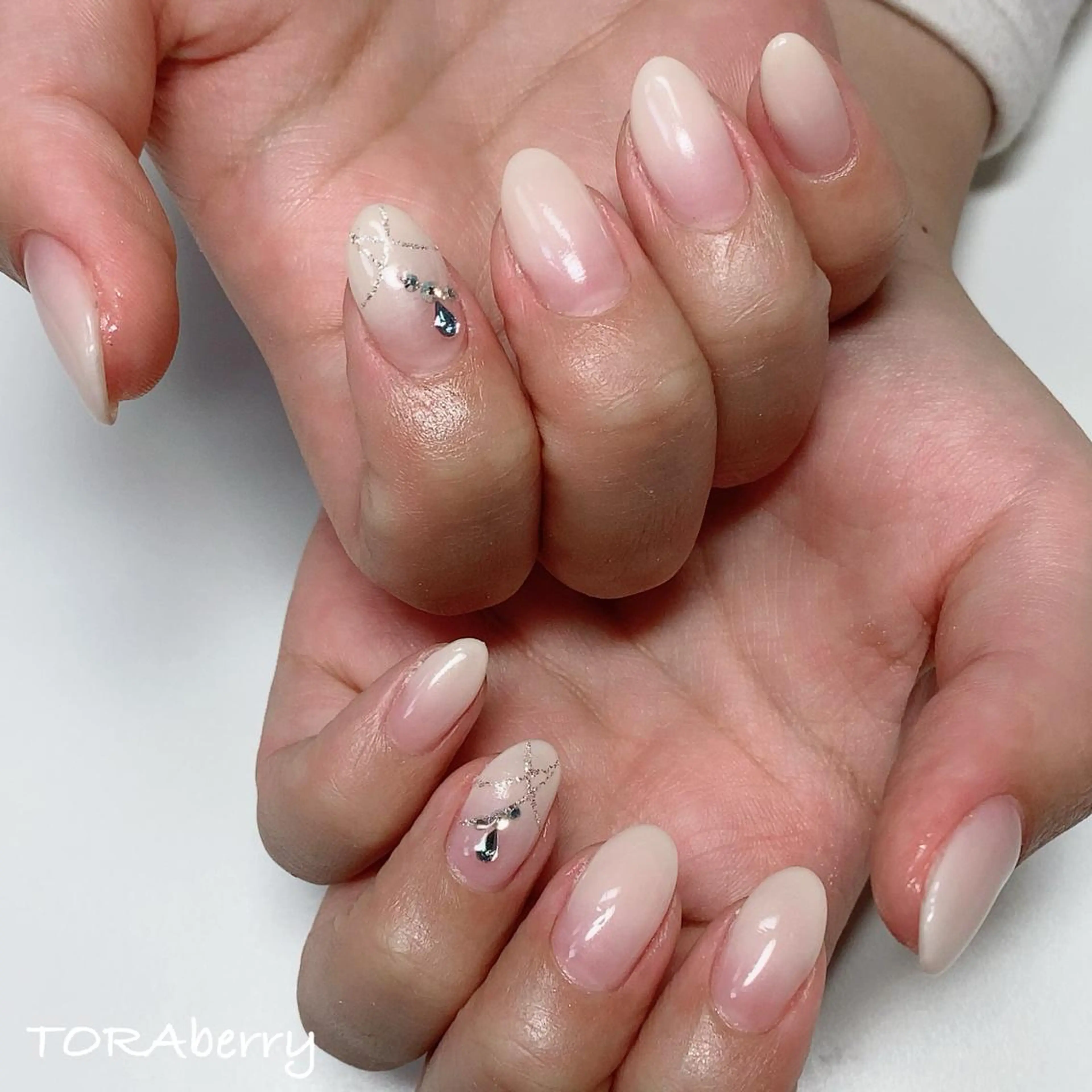 ネイル ハンドネイル ネイリスト なつみのネイルデザイン