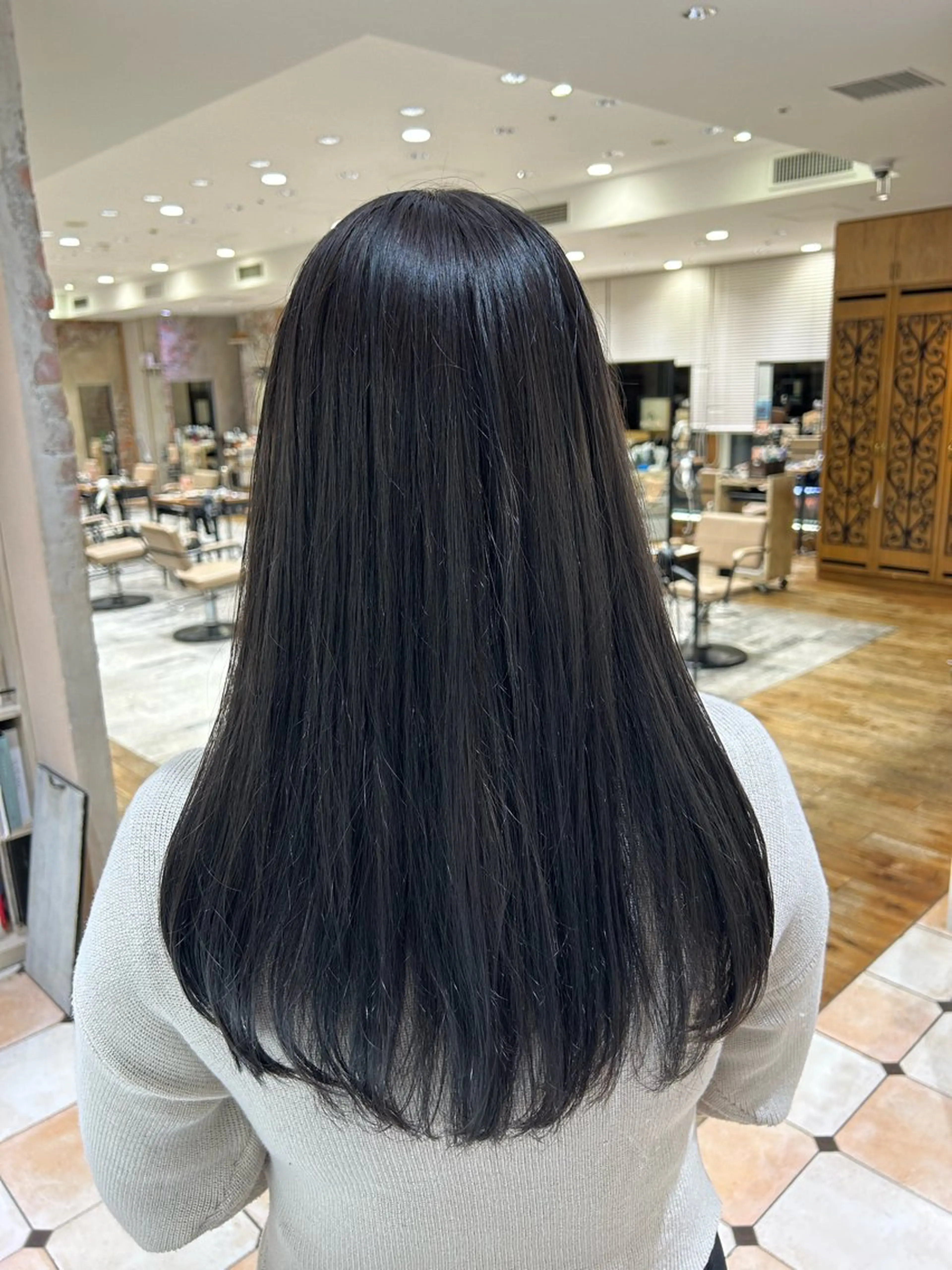 ロング 髪質改善 ロング 縮毛矯正 トリートメント レイヤー/顔まわり/ 透明感カラー/れいなのヘアスタイル