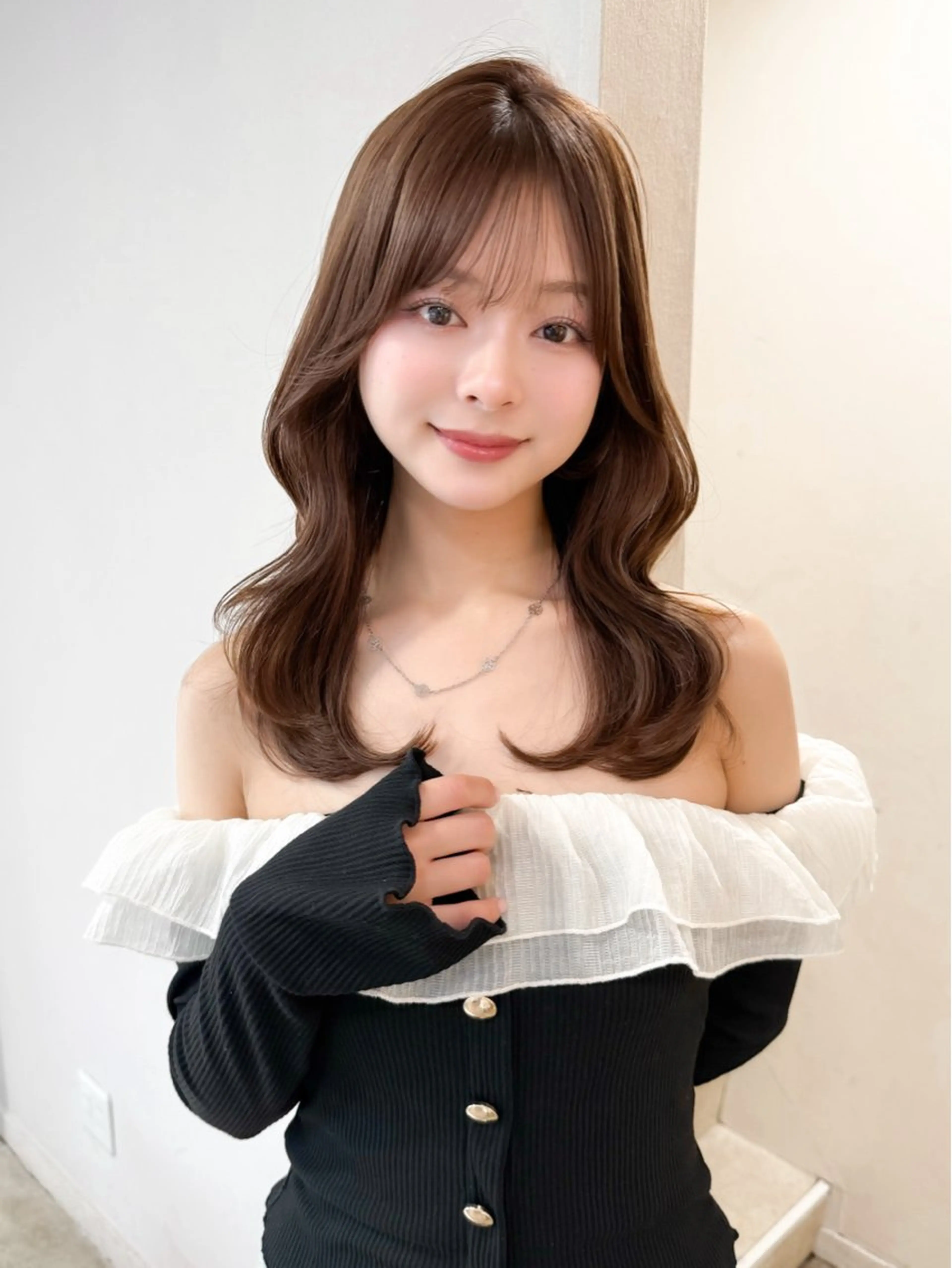 ミディアム カラー ミディアム/顔周り/ ベージュ🌼mayuのヘアスタイル