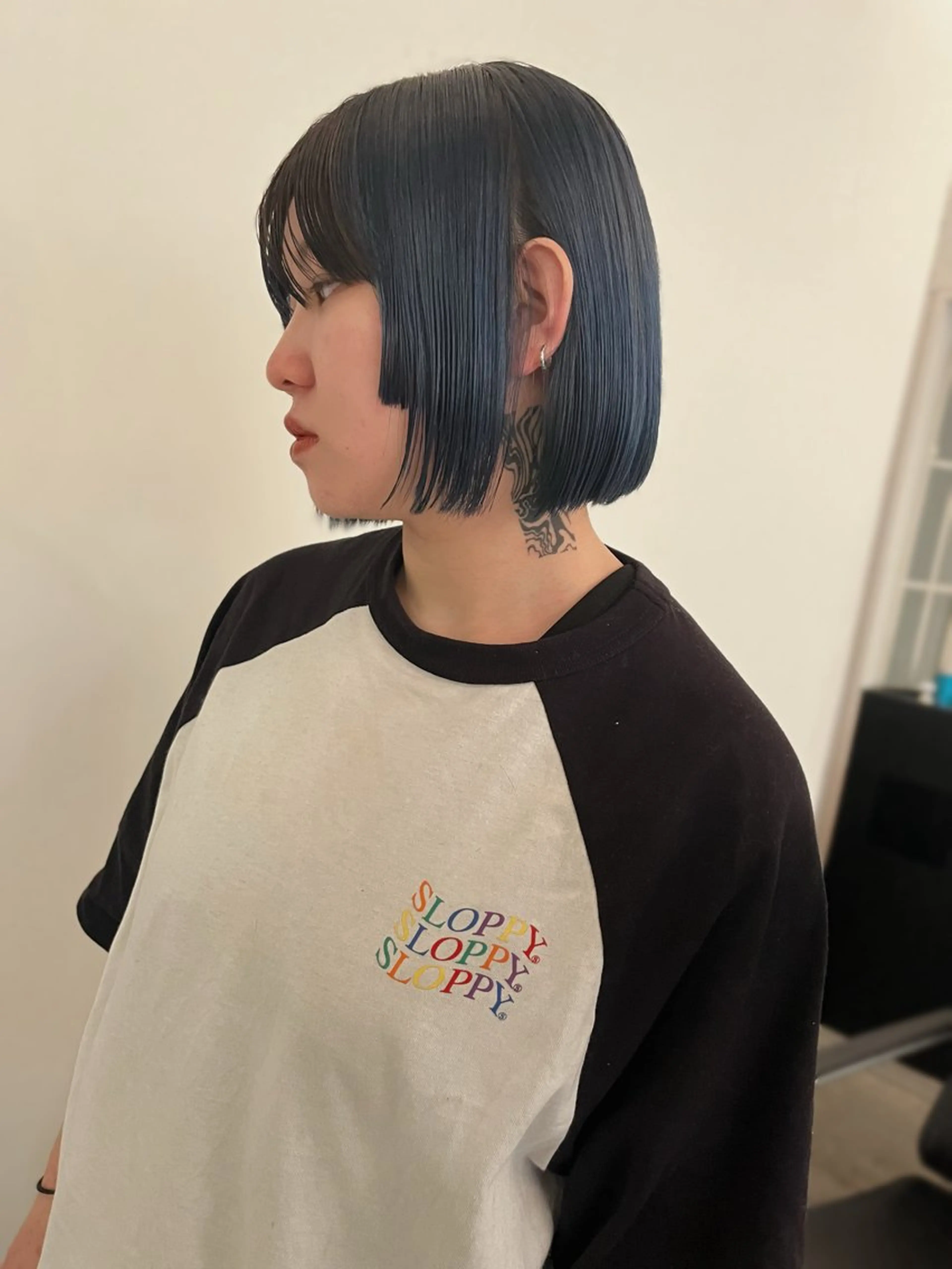 ミディアム 切りっぱなしボブ ボブ ブリーチなし/透明感 /ショート/大世のヘアスタイル