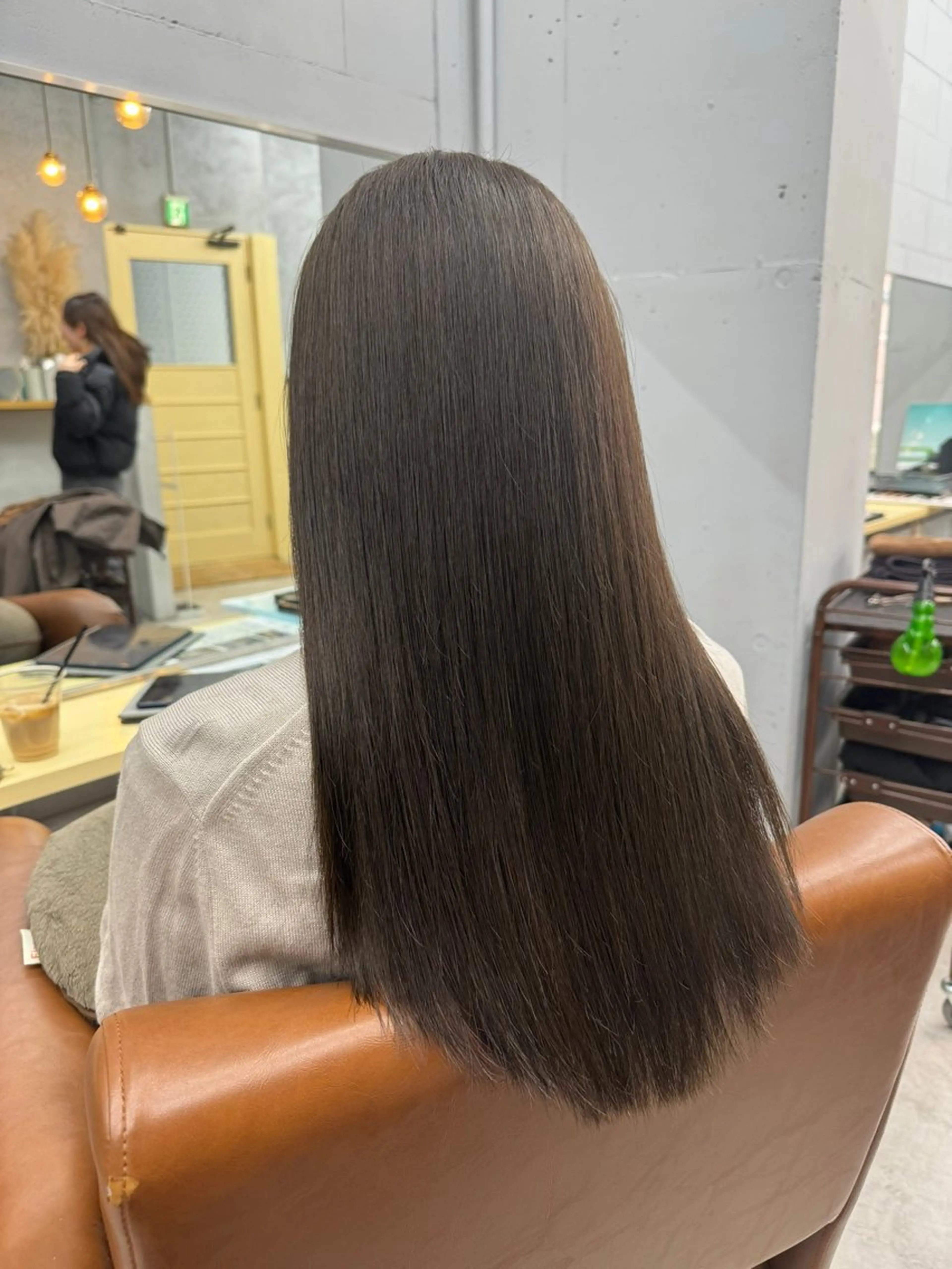 ロング カラー グレージュ オリーブグレージュ オリーブグレー wehlen_ keisukeのヘアスタイル