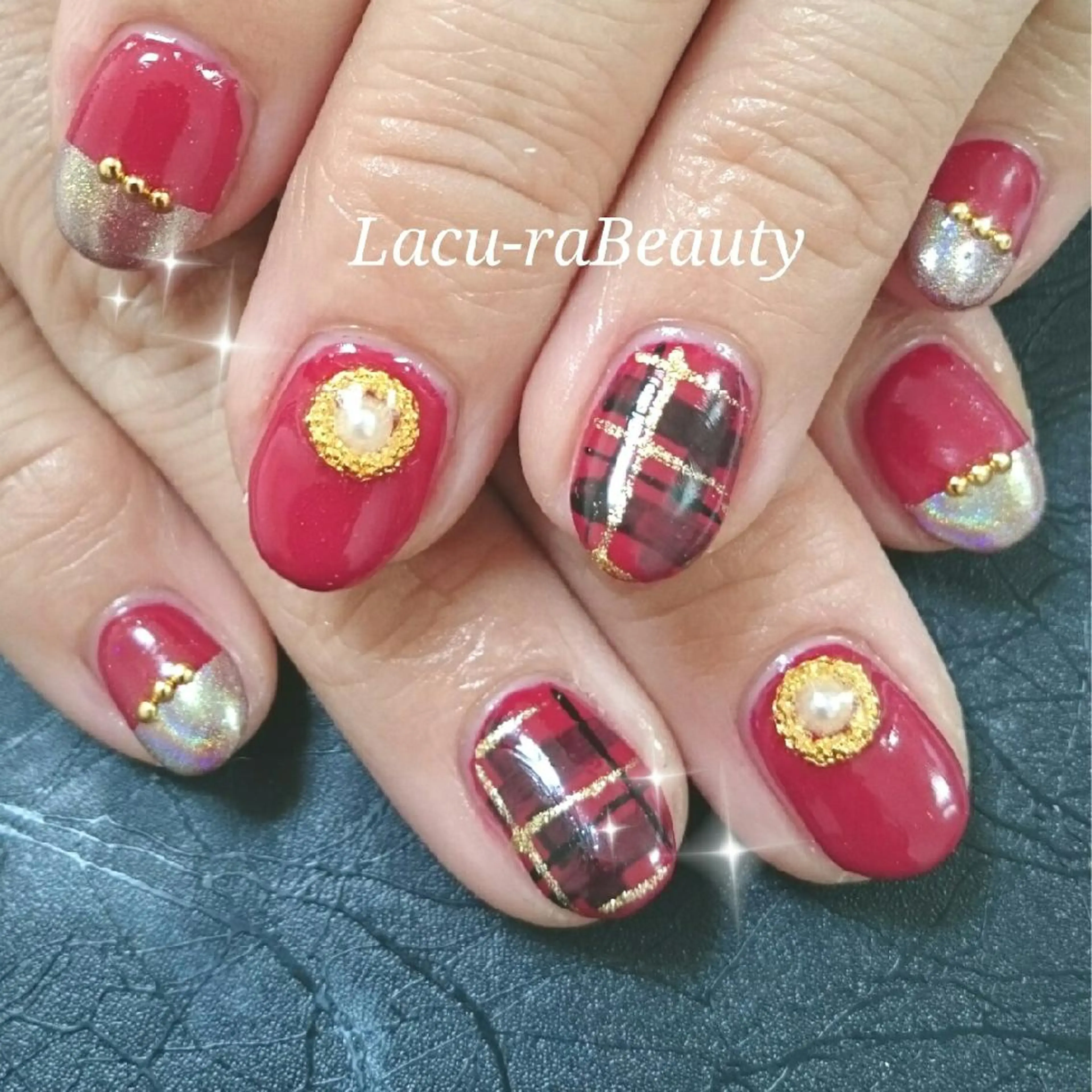 ネイル 小顔と腸の専門店 ラクーラビューティのエステ・リラクイメージ