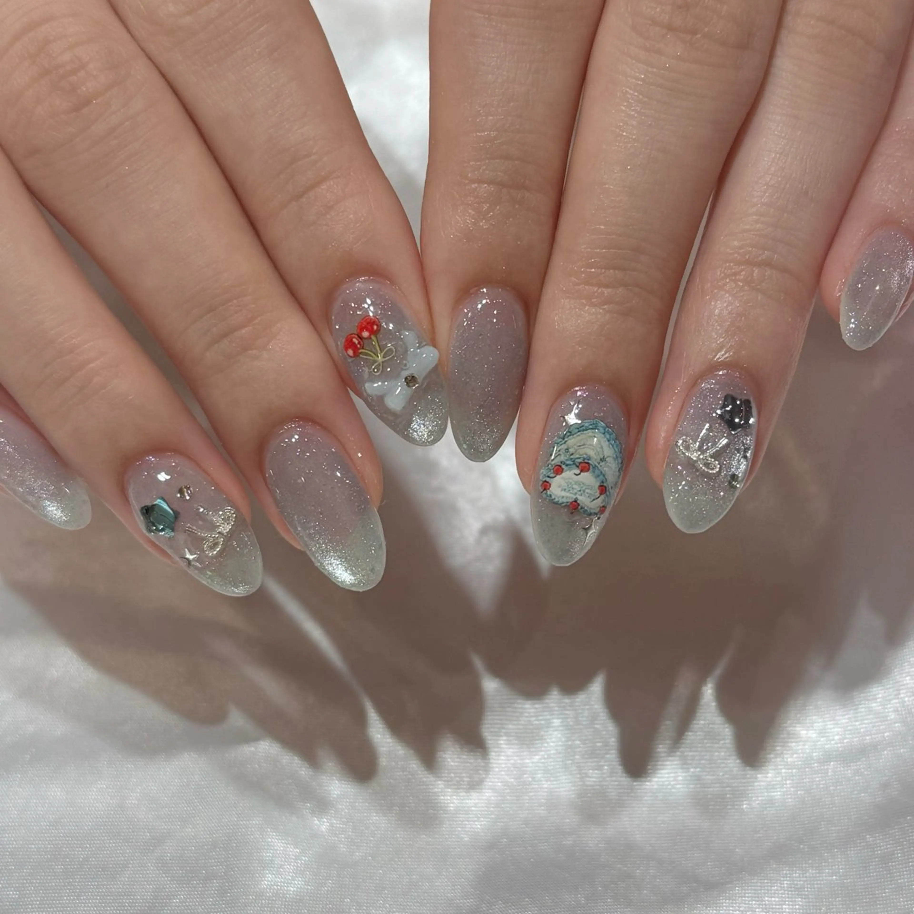 ネイル ハンドネイル Hiyori ✧*。のネイルデザイン