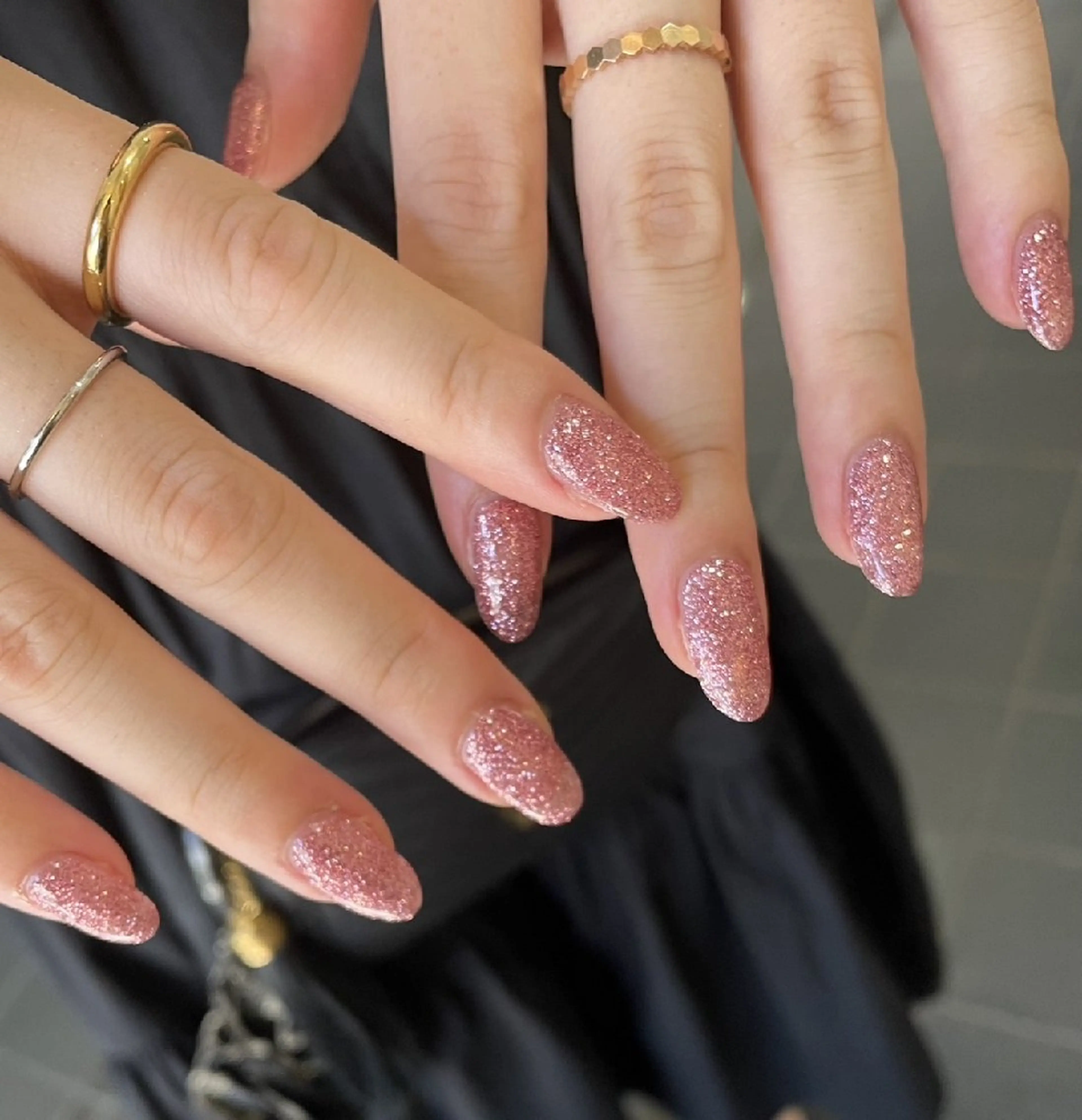 ネイル キラキラネイル ラメ(グリッター) ピンク ハンドネイル ハンドケア 心斎橋Salon Epokkuのネイルデザイン