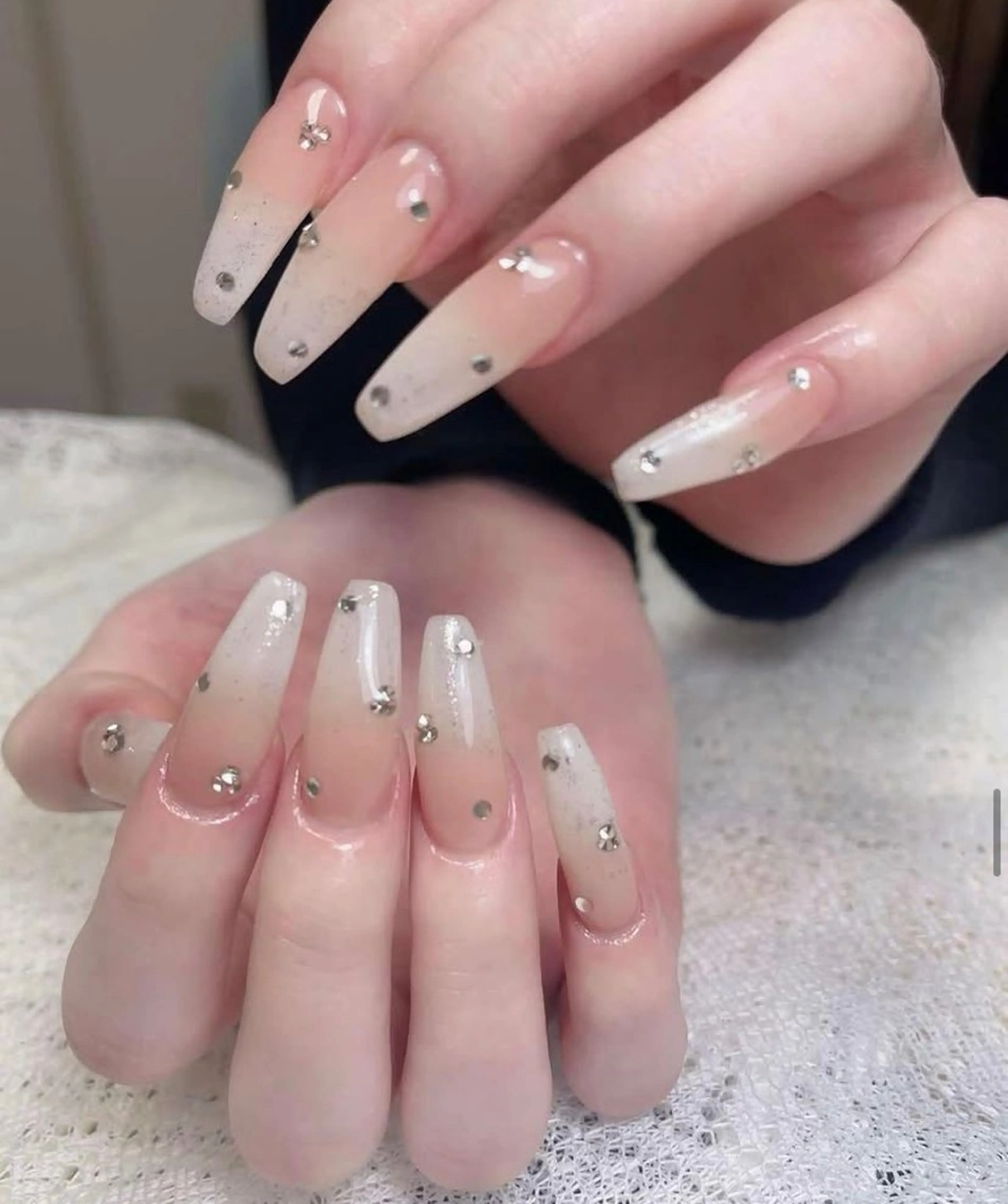 ネイル Hin Nailsのネイルデザイン