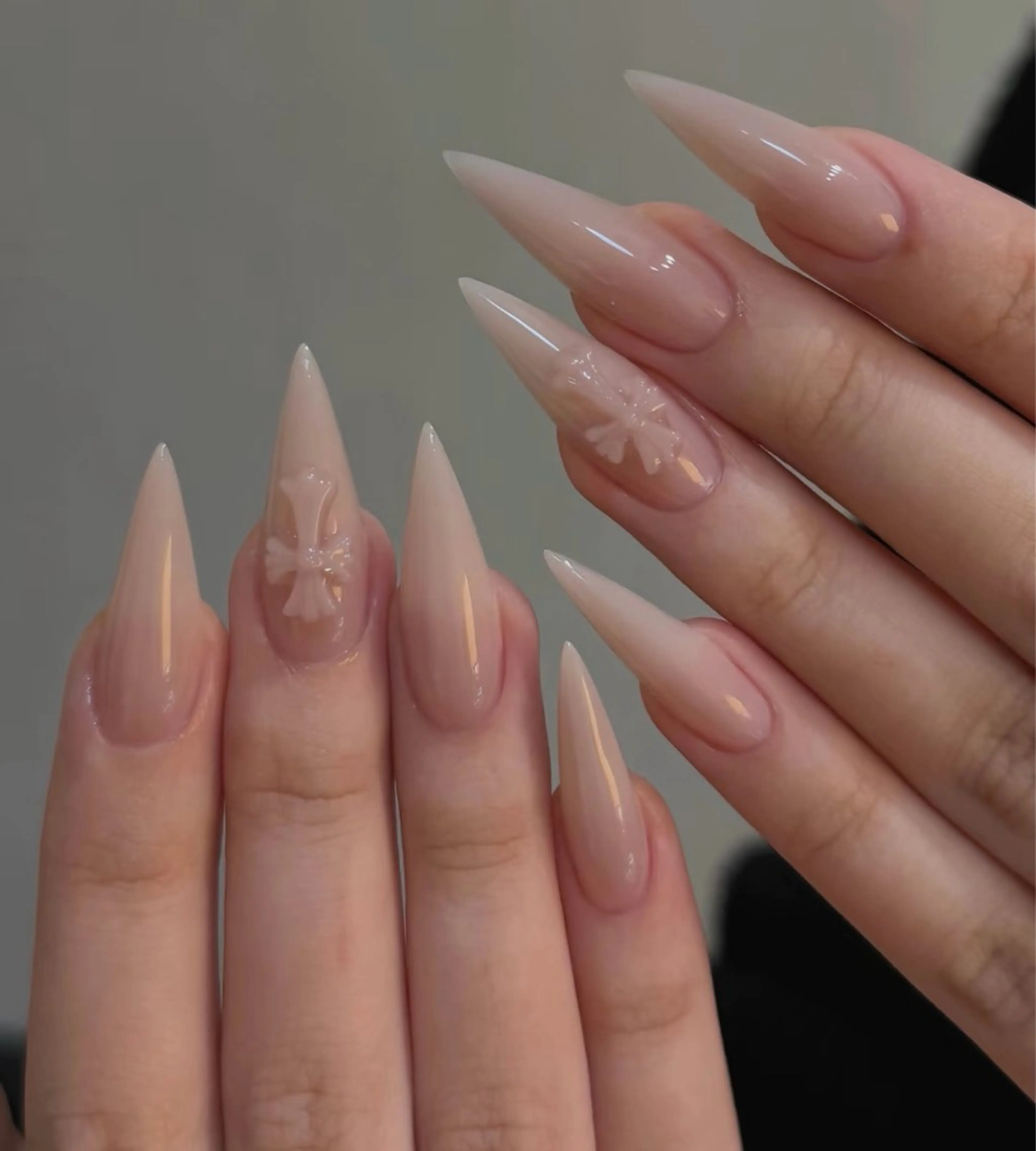ネイル オーロラネイル べっ甲ネイル チークネイル 成人式 長さ出し ハンドネイル ハンドケア For you. Nail Salonのネイルデザイン