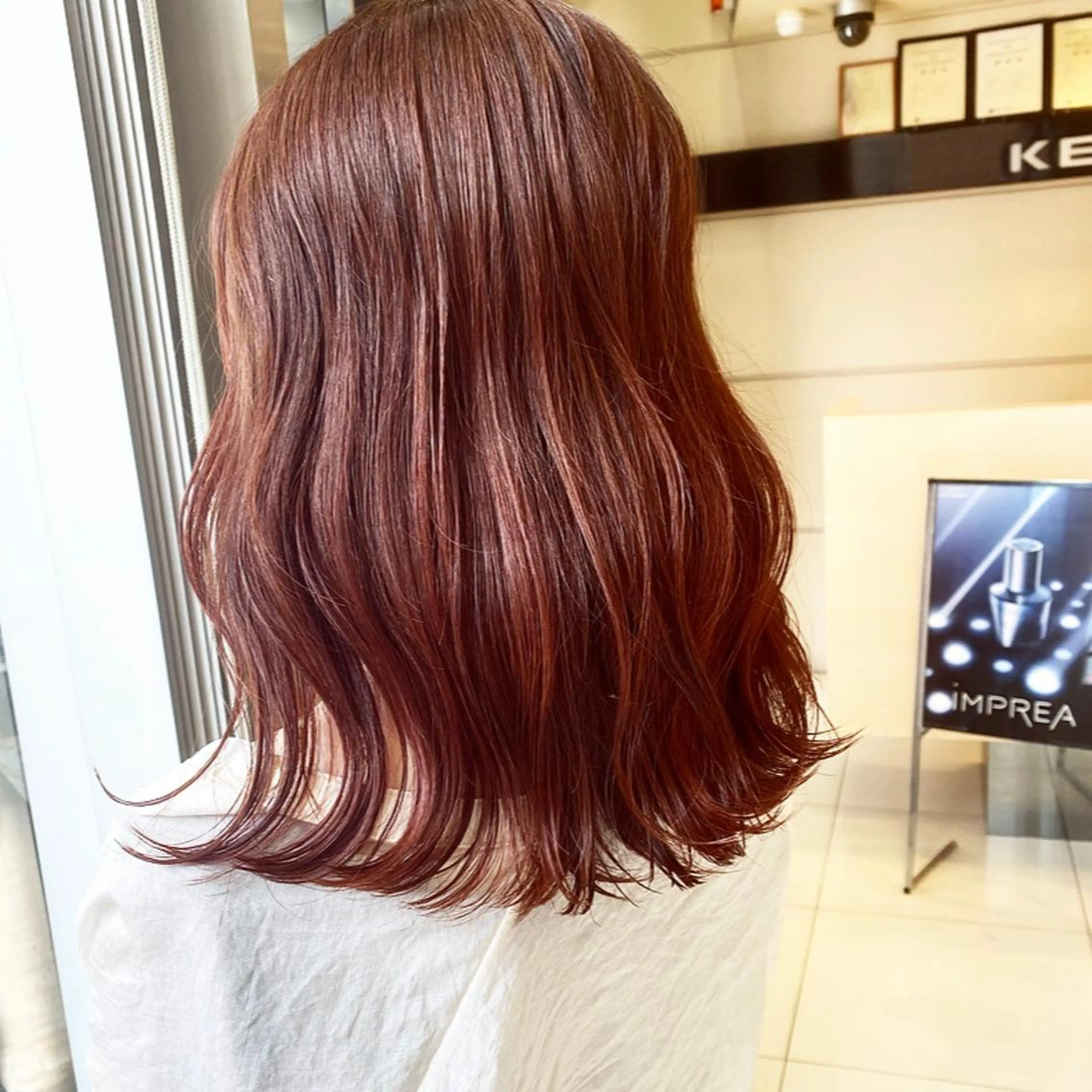 ミディアム カラー 滝本 里実のヘアスタイル