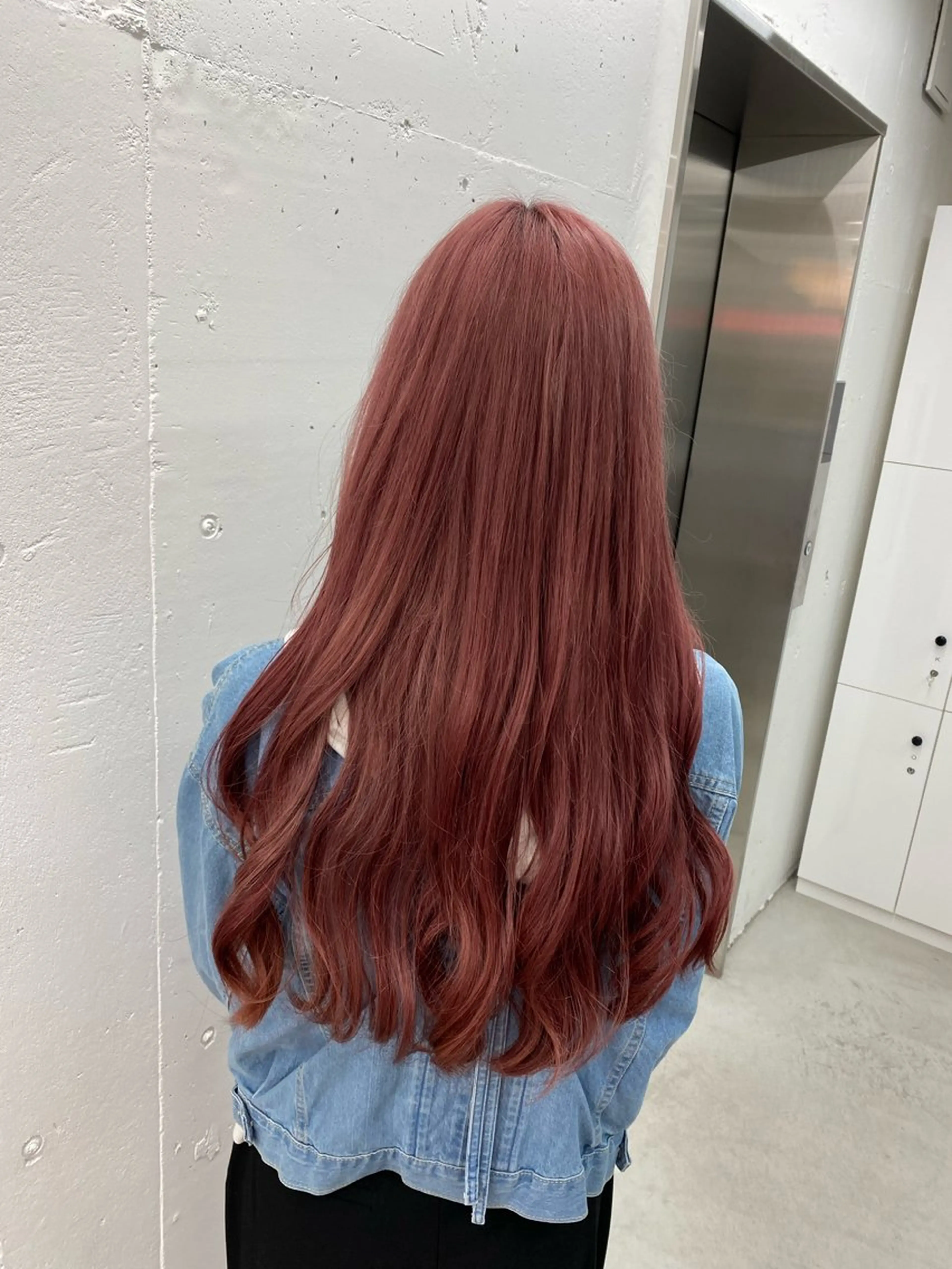 ロング カラー ベージュカラー ブロンド ピンクカラー ピンクベージュ JILL🌟 せいゆのヘアスタイル