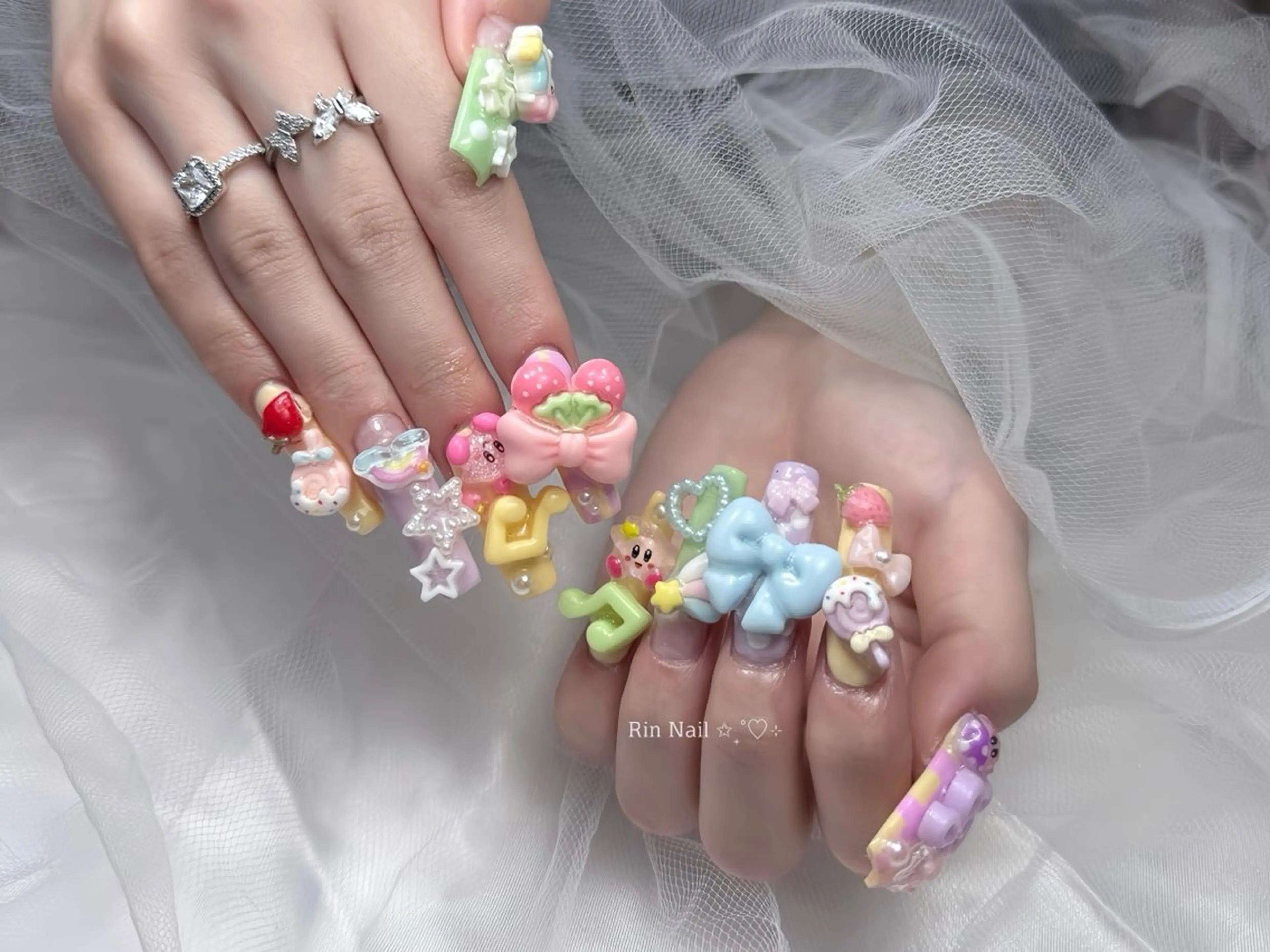 ネイル ボルドー フレンチネイル グラデーション キラキラネイル 韓国ネイル ハンドネイル Rin Nail Shinokuboのネイルデザイン