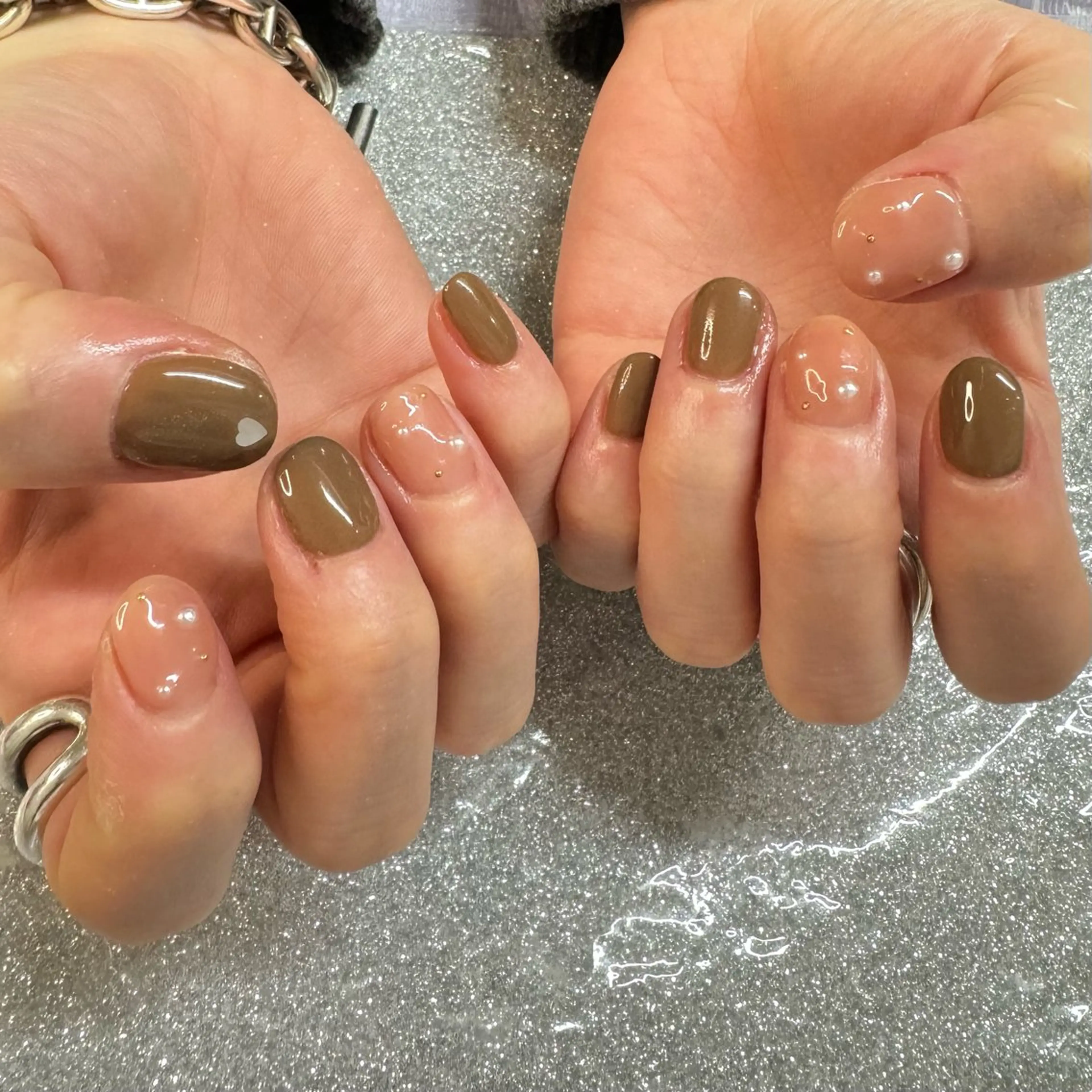 ネイル ハンドネイル VIERU 🌈🎀💖のネイルデザイン