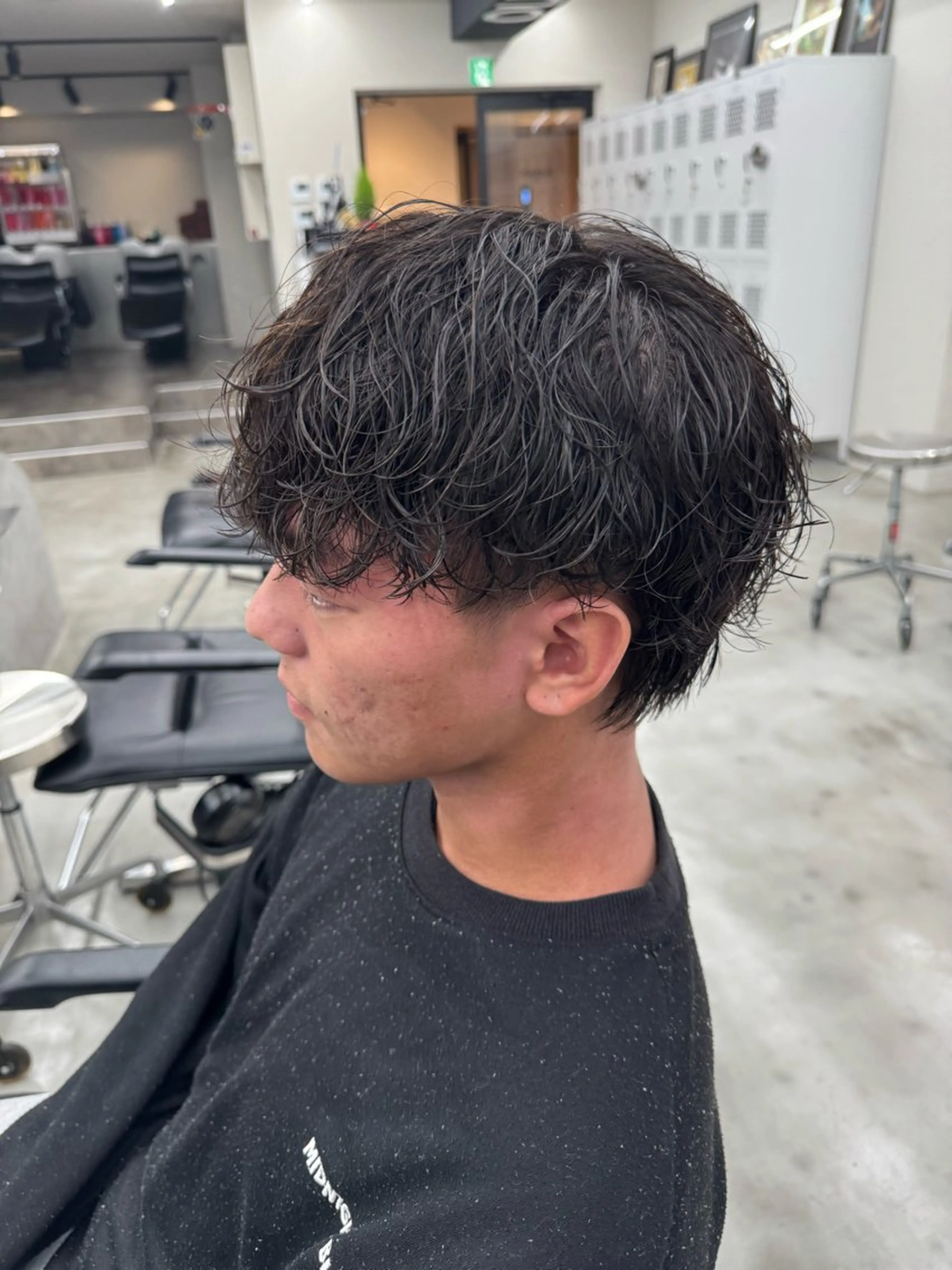 ショート パーマ メンズ メンズパーマ カット パーマ ハイトーンカラー メンズパーマだいきのヘアスタイル