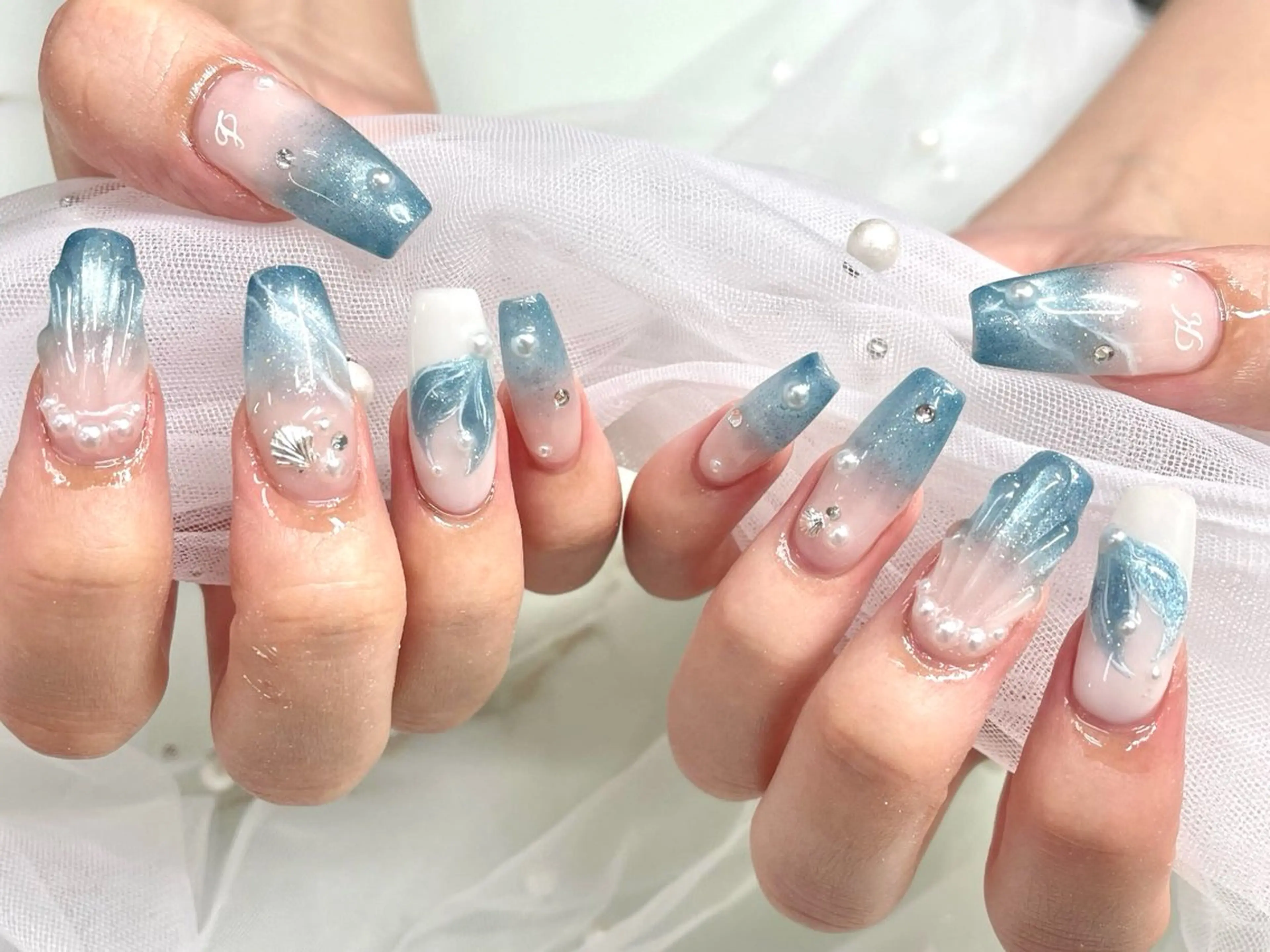 ネイル マグネットネイル 持ち込み ニュアンスネイル スカルプネイル 夏ネイル Nail Neige🐈🌙のネイルデザイン