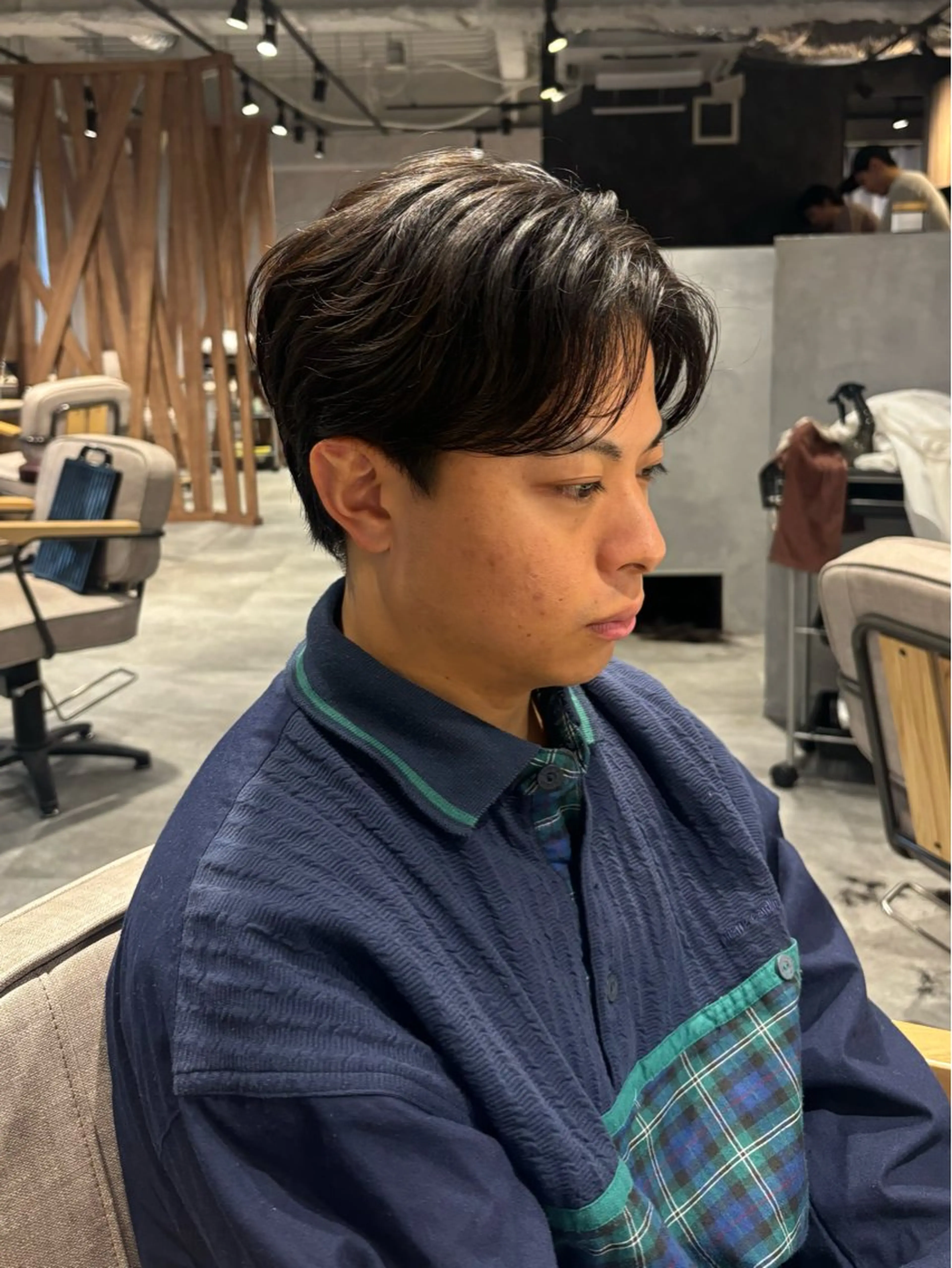 パーマ メンズ センターパート メンズパーマ カット パーマ 久力琴音''透明感 カラー''アレンジのヘアスタイル