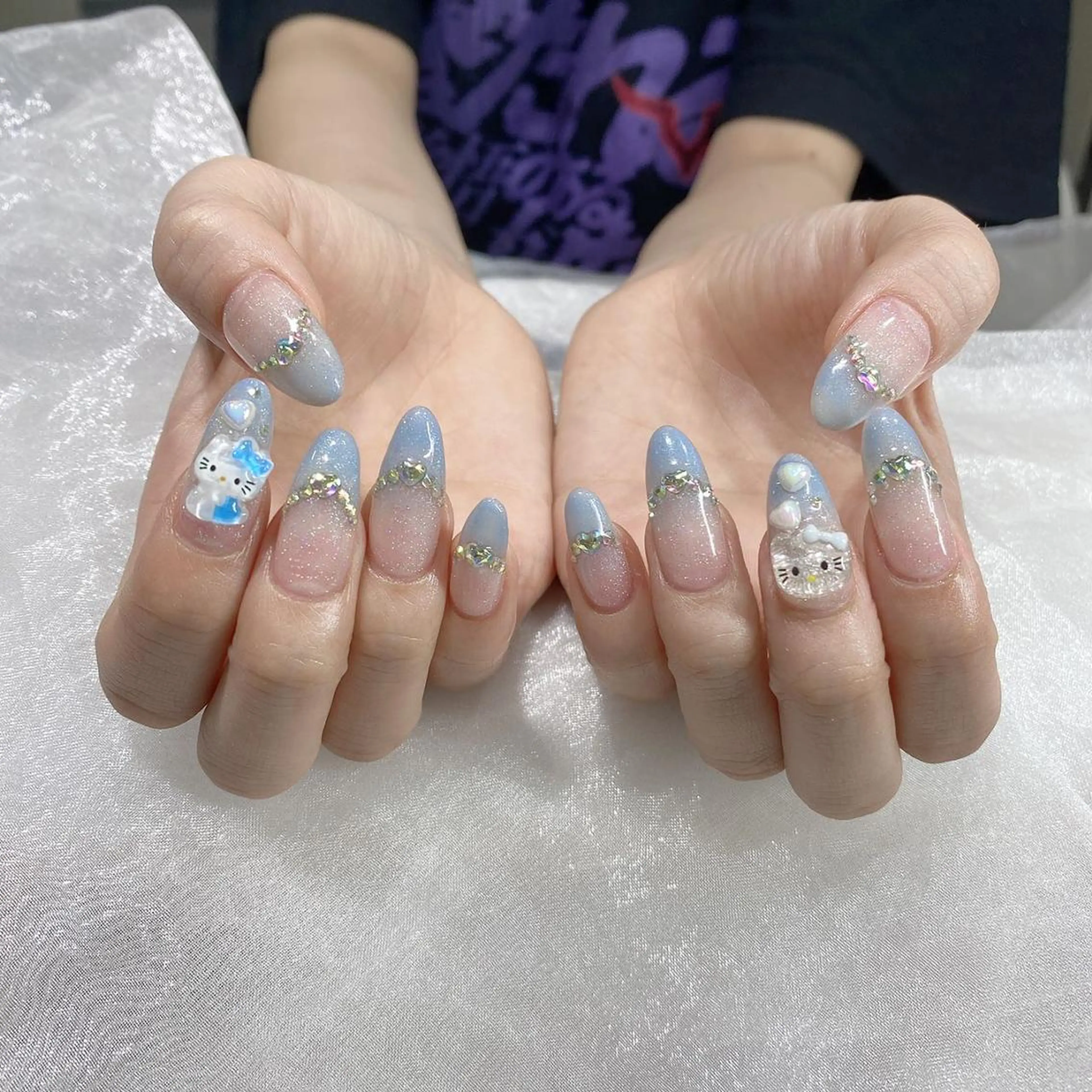 ネイル アートネイル 長さ出し ネイルチップ Queens マオのネイルデザイン