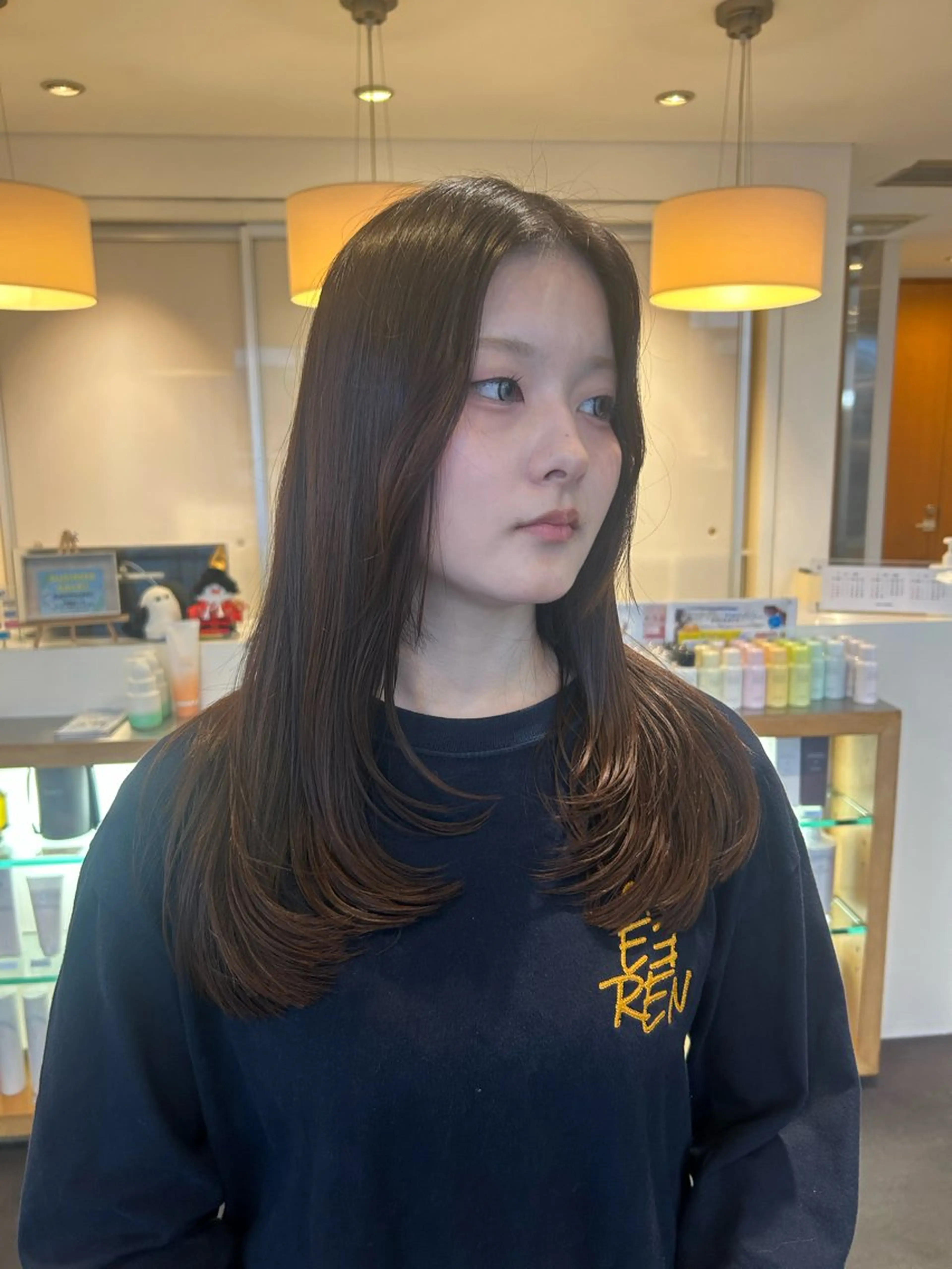 ロング レイヤーカット 宮本 果凜のヘアスタイル