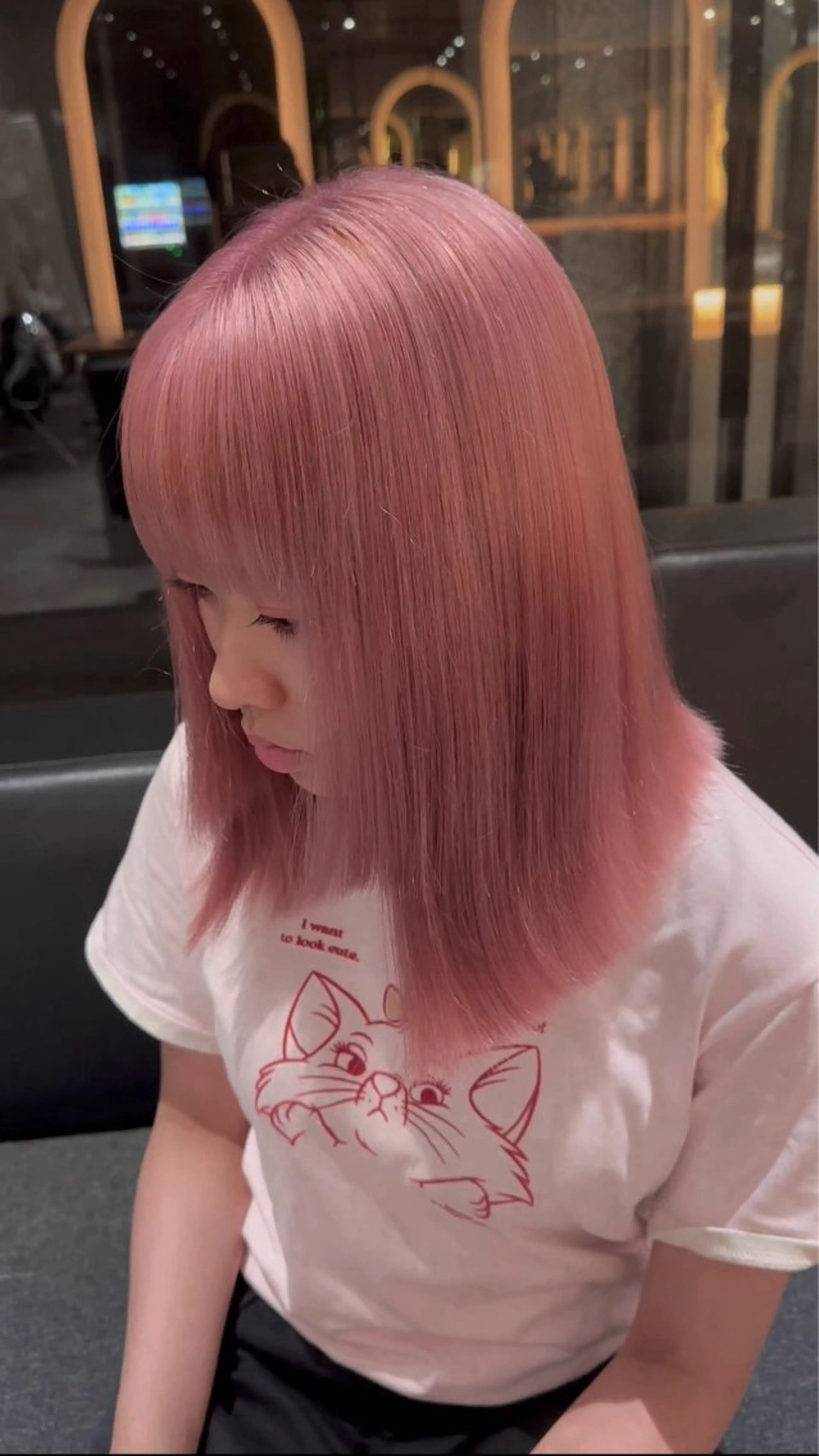 ミディアム カラー ブリーチ ケアブリーチ イヤリングカラー インナーカラー ヘアカラー トリートメント レイヤーカット/ ブリーチカラー/雅人のヘアスタイル