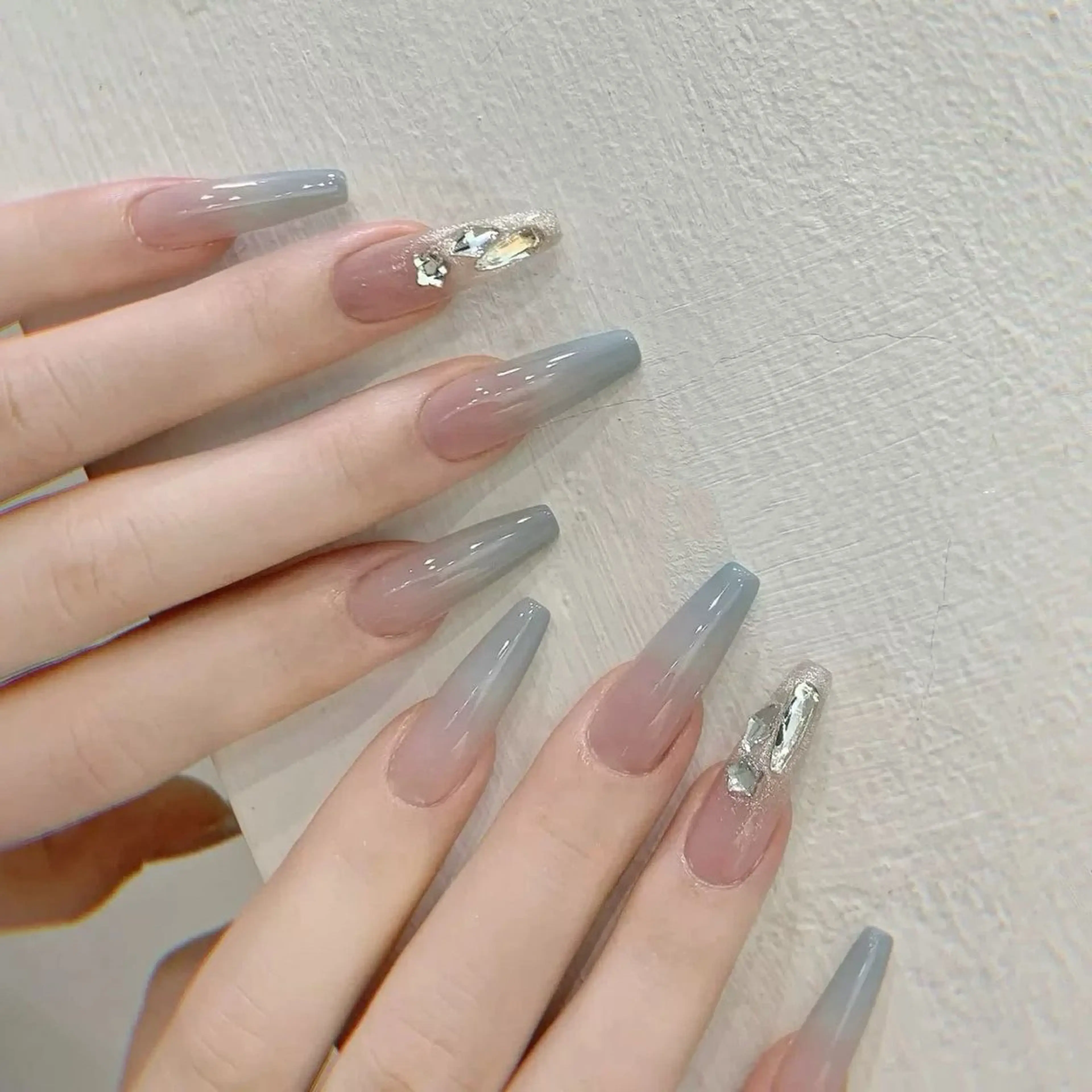 ネイル チークネイル 長さ出し フレンチネイル ガーリー 韓国ネイル sun nail池袋 モデル募集のネイルデザイン