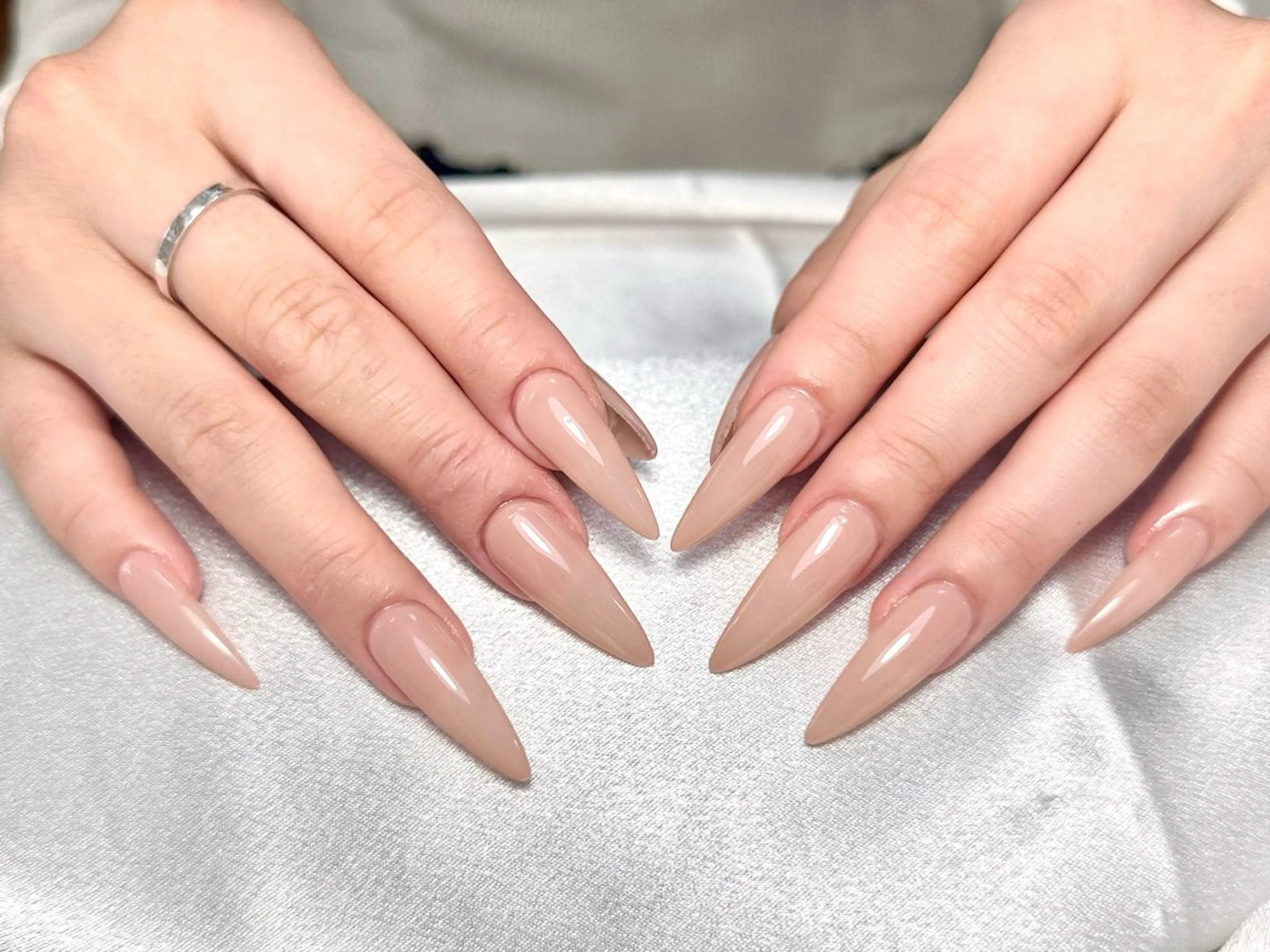 ✨チップ長さだしワンカラー&ラメグラ＆マグネット🍒オフ込みの写真