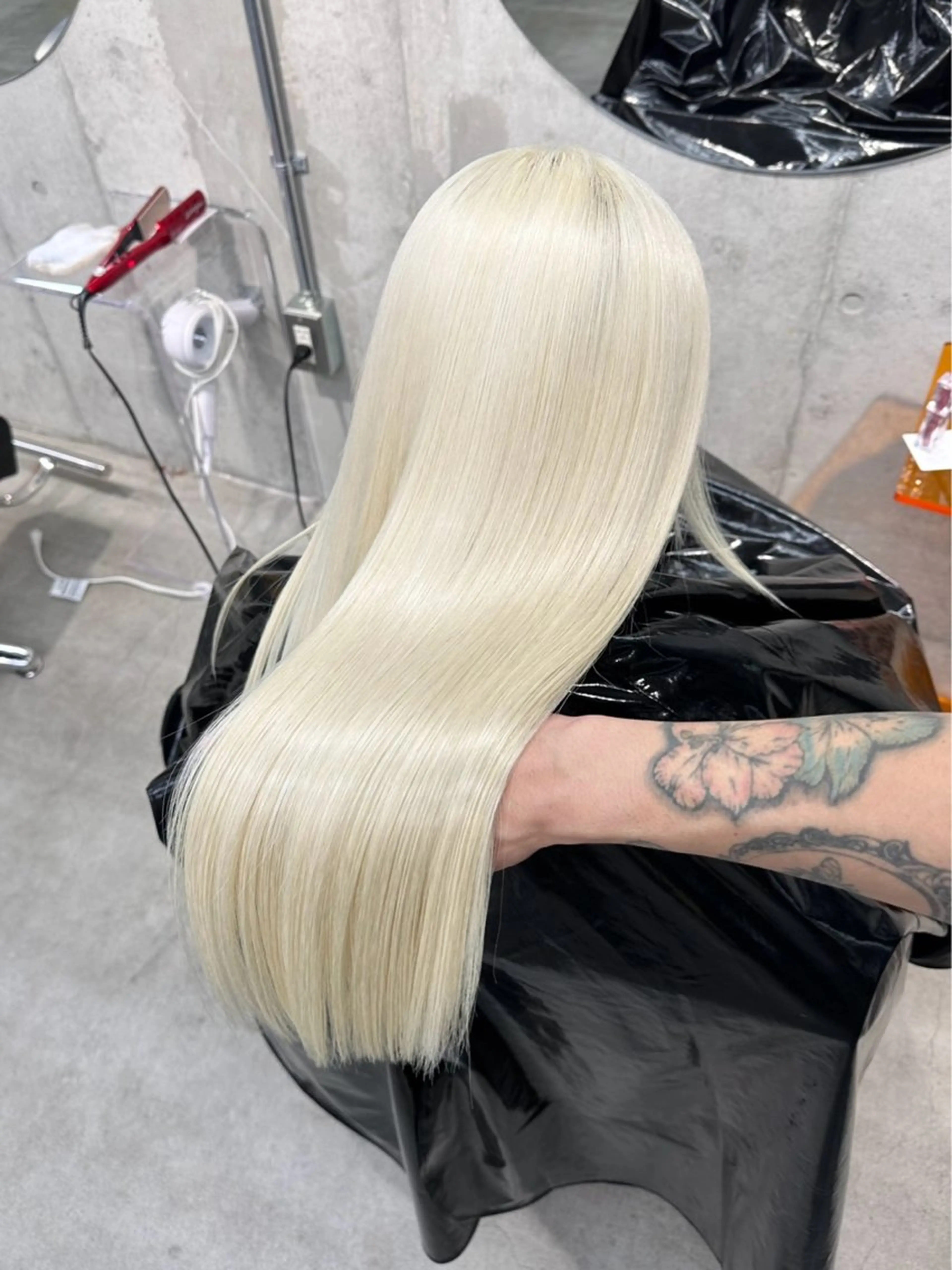 【最高級コース🪽】栄養補給前処理＋ケアブリーチ＋透明感カラー＋TOKIO4stepトリートメントの写真