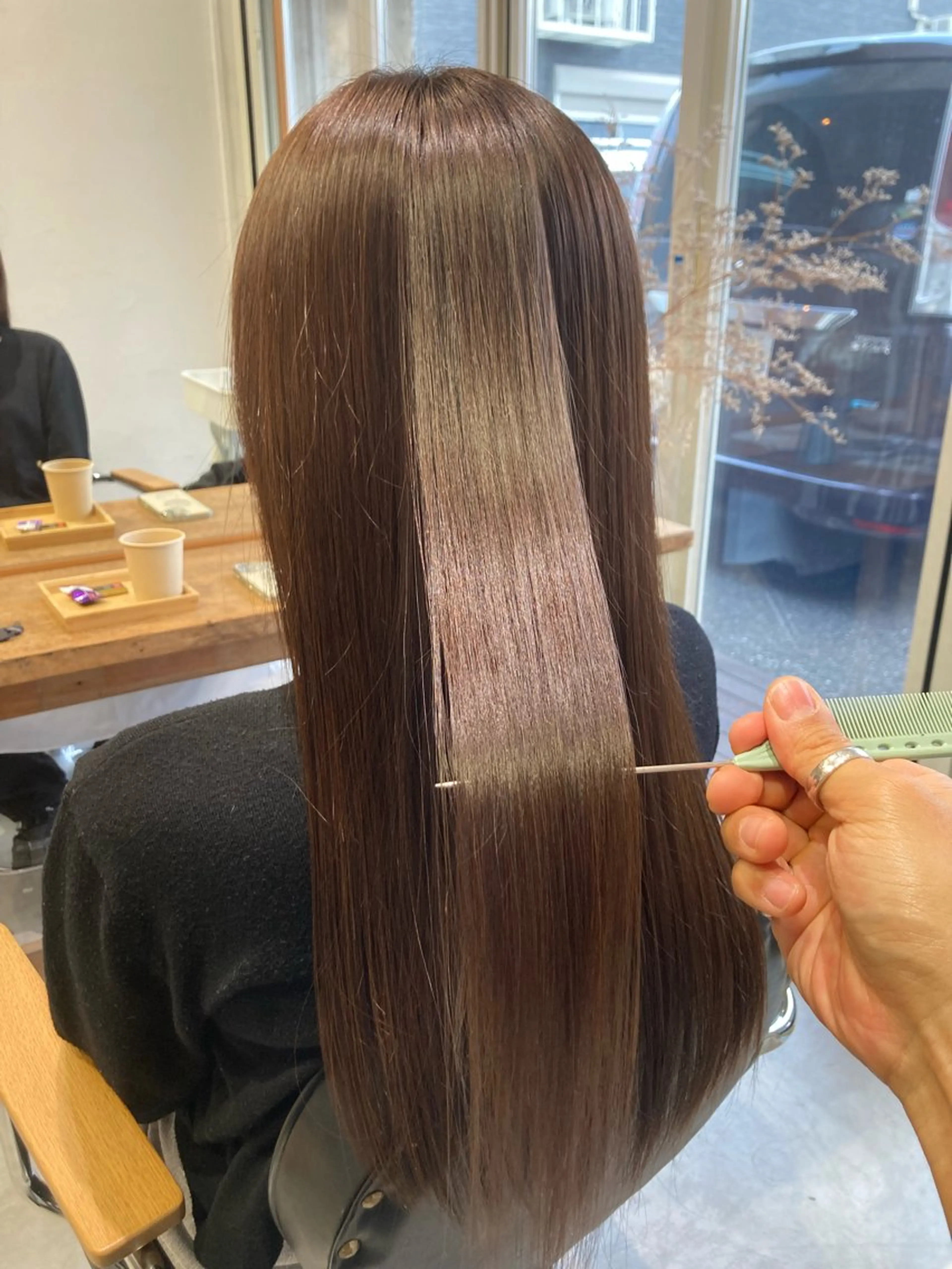 ロング カット ヘアカラー トリートメント 尾上 悠人のヘアスタイル