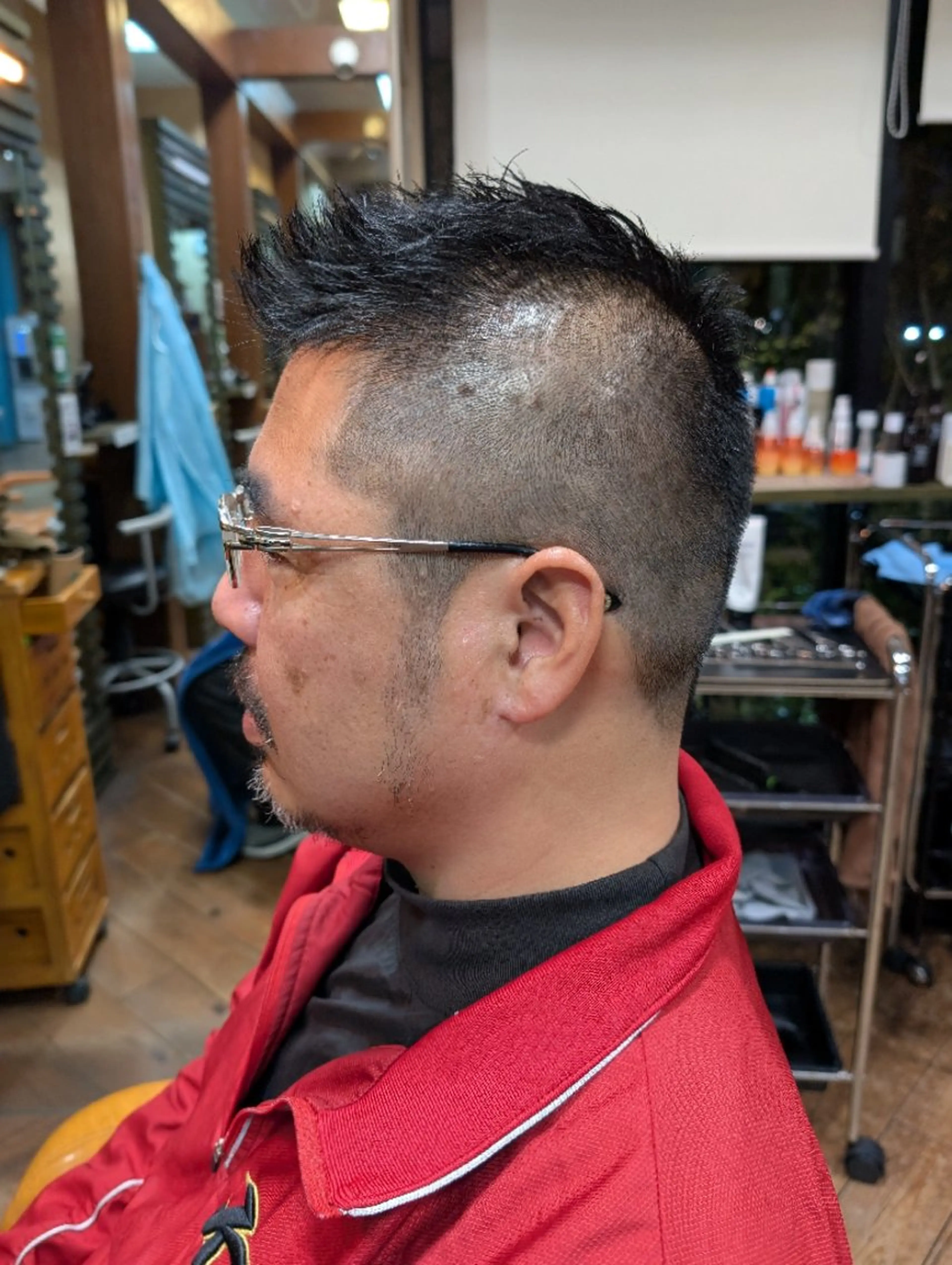 ショート メンズ モヒカン ソフトモヒカン 本田 圭輔のヘアスタイル