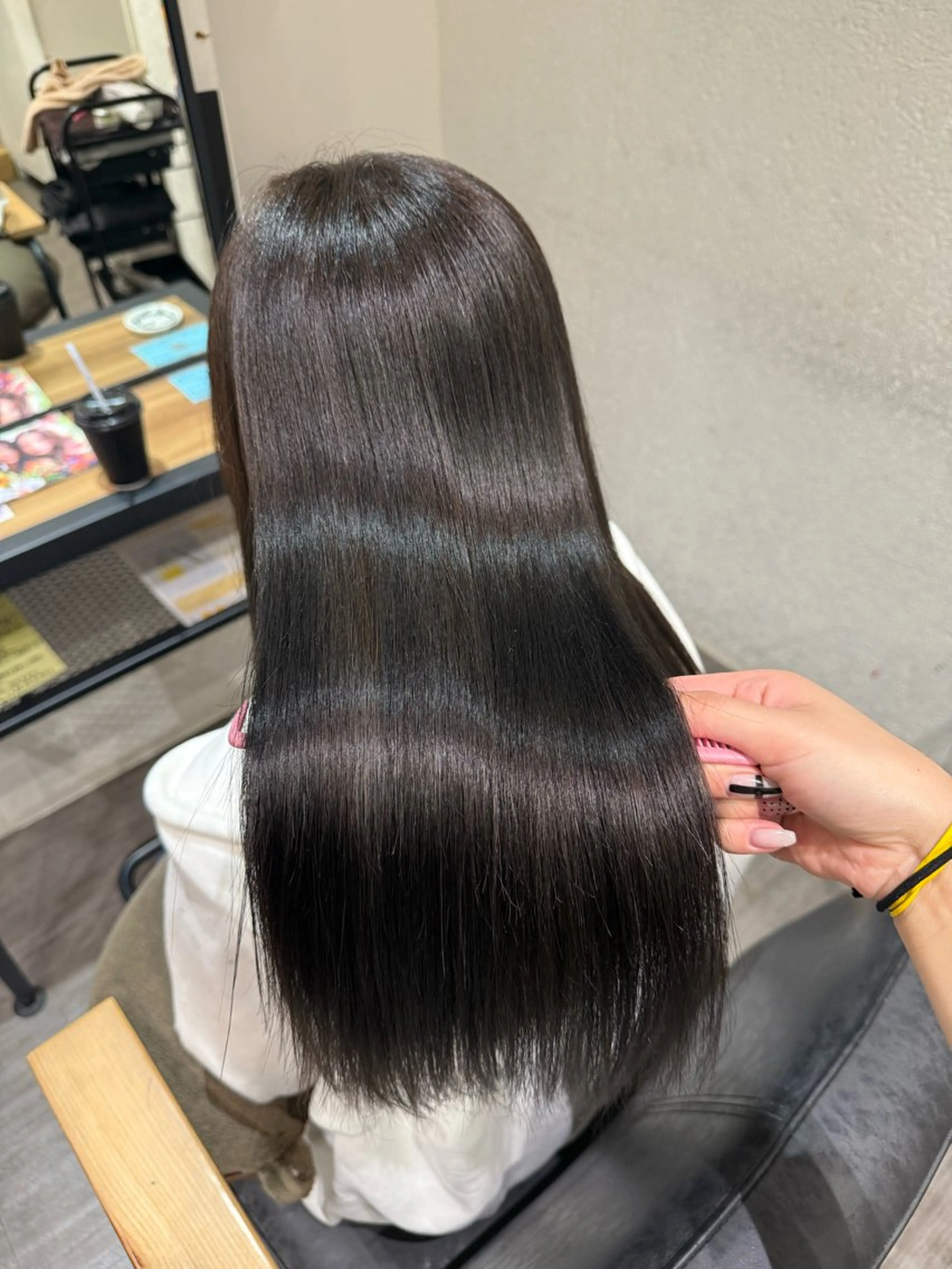 ロング カラー グレージュ アイスグレージュ カット ヘアカラー cocotte🫧 絹村 琴美のヘアスタイル