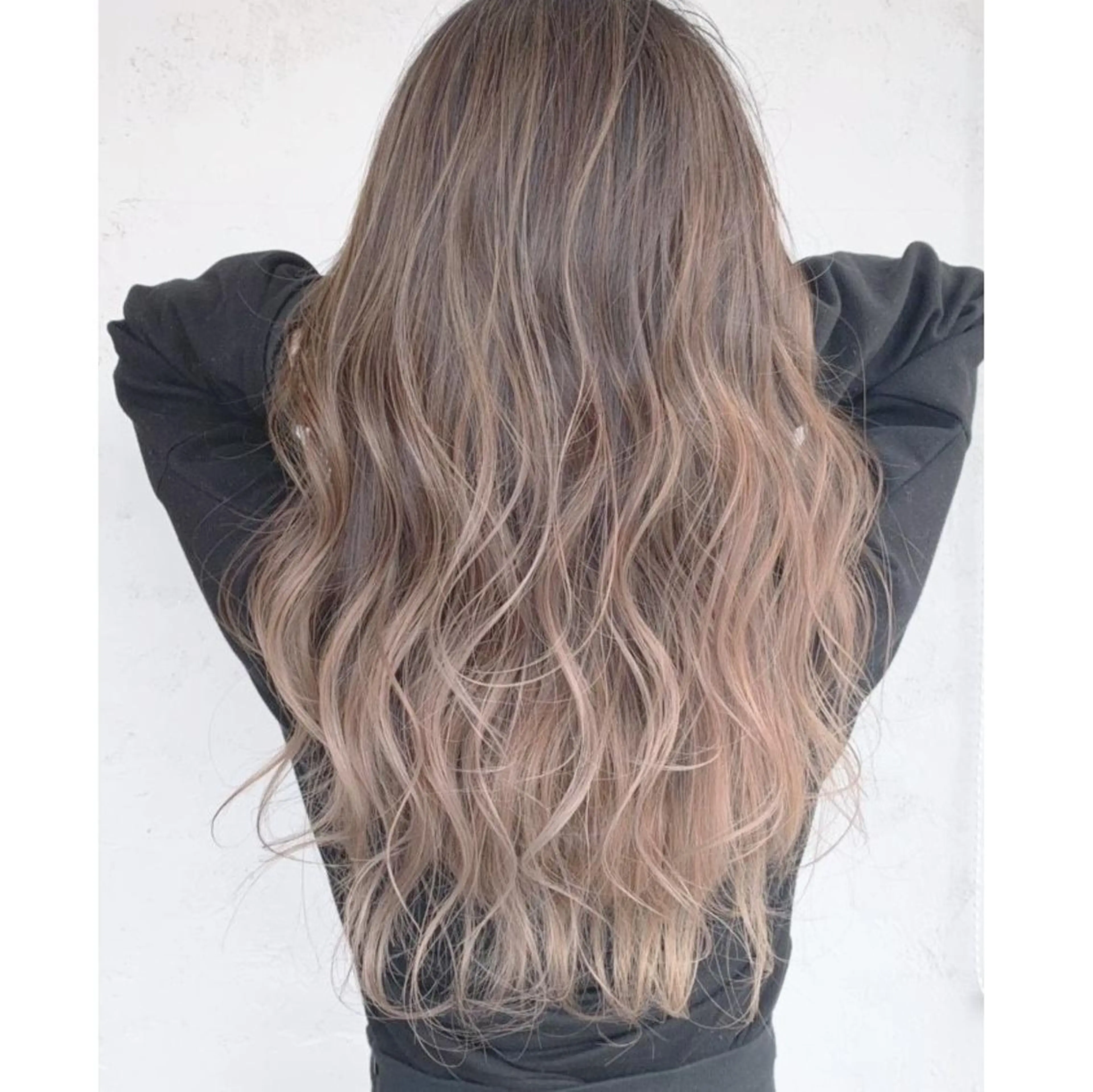 ロング カラー パーマ ヘアアレンジ ITbyALBUM 中野店のヘアスタイル