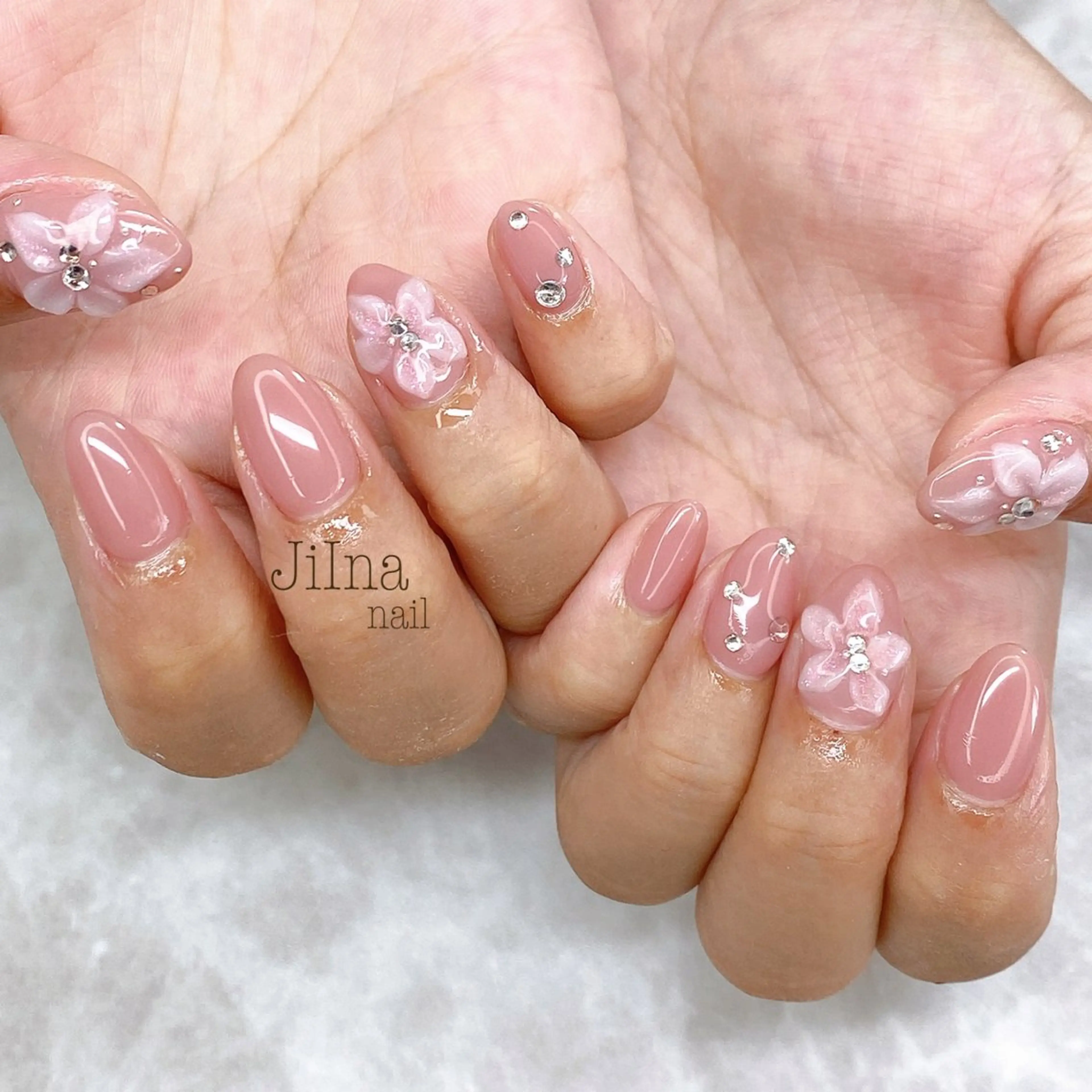 ネイル 持ち込み JiIna nailのネイルデザイン