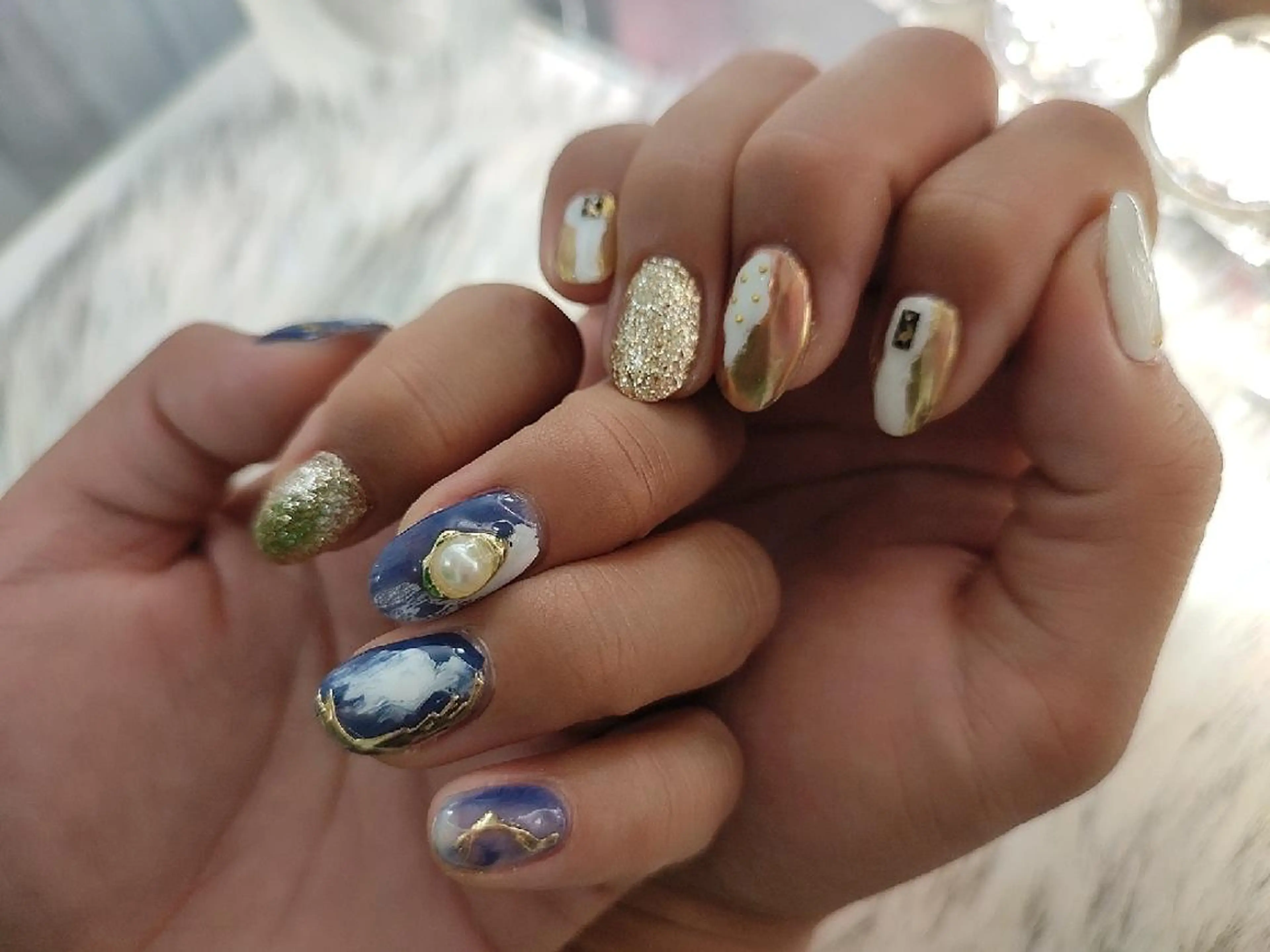 ネイル ハンドネイル RUNWAY 　　の眉毛・アイブロウイメージ