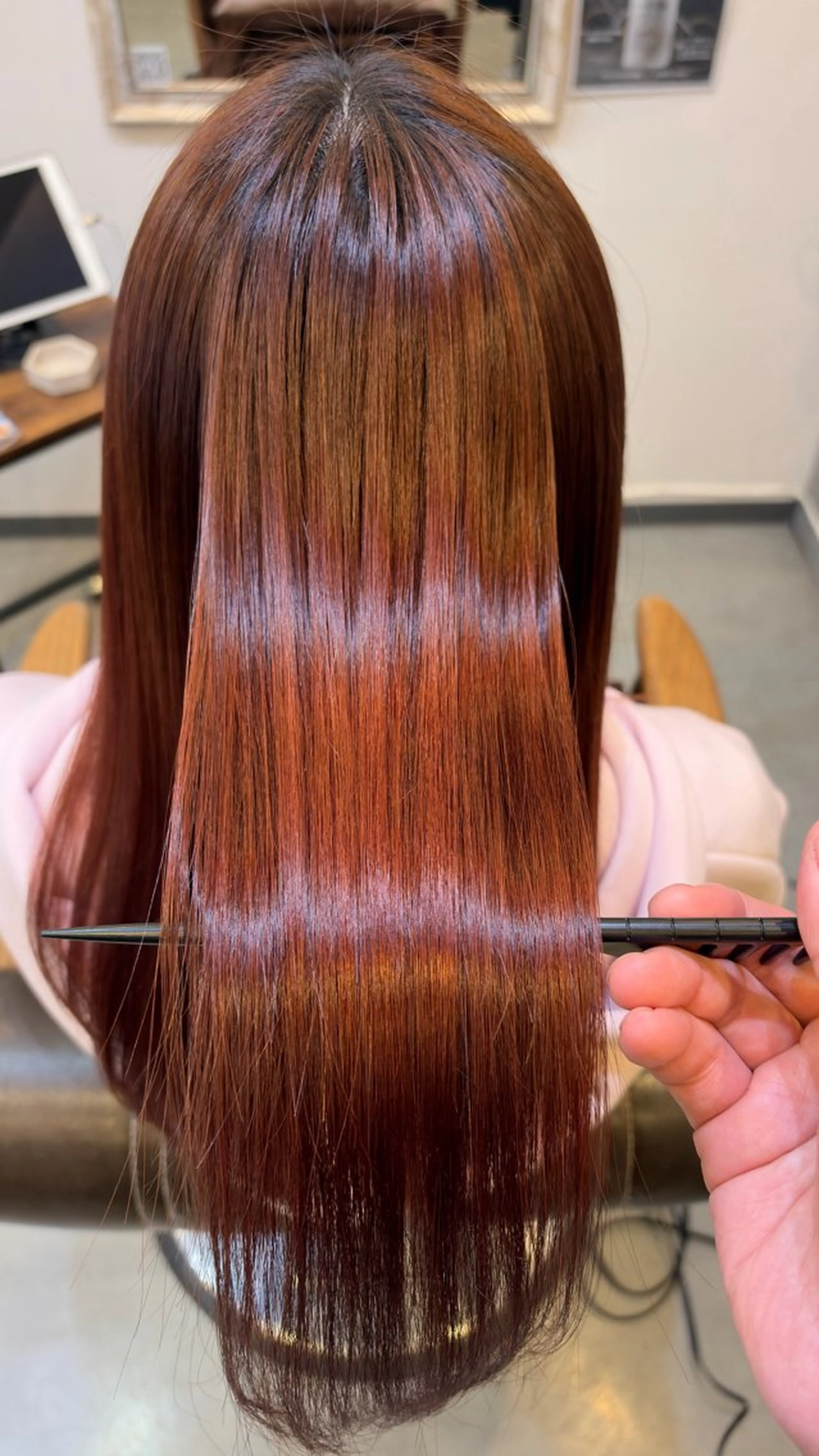 セミロング 北堀江【HUE】 アオキ　コータのヘアスタイル