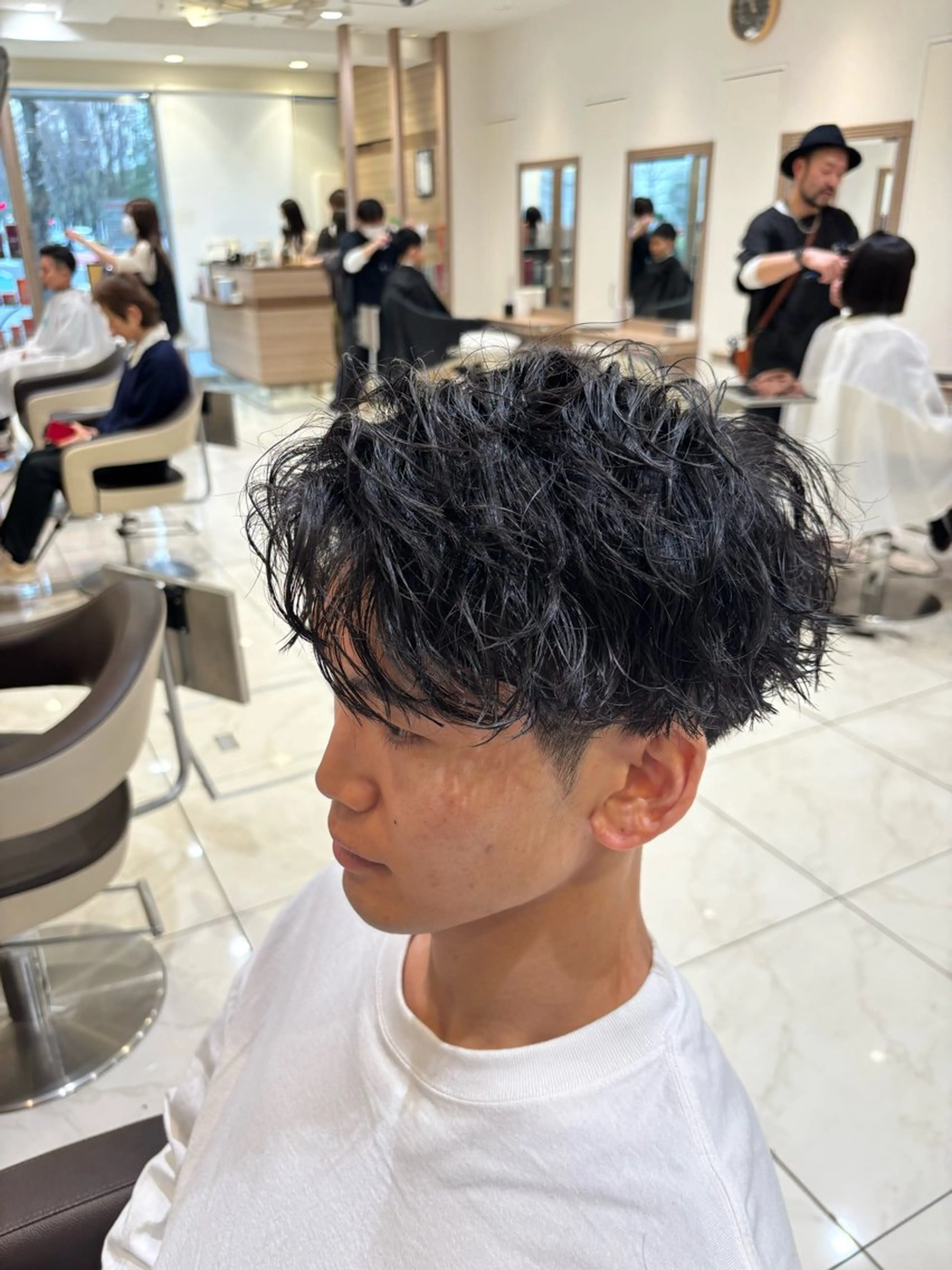 パーマ メンズ メンズパーマ 波巻きパーマ スパイラルパーマ レイヤー/パーマ/ 山本 侑平のヘアスタイル