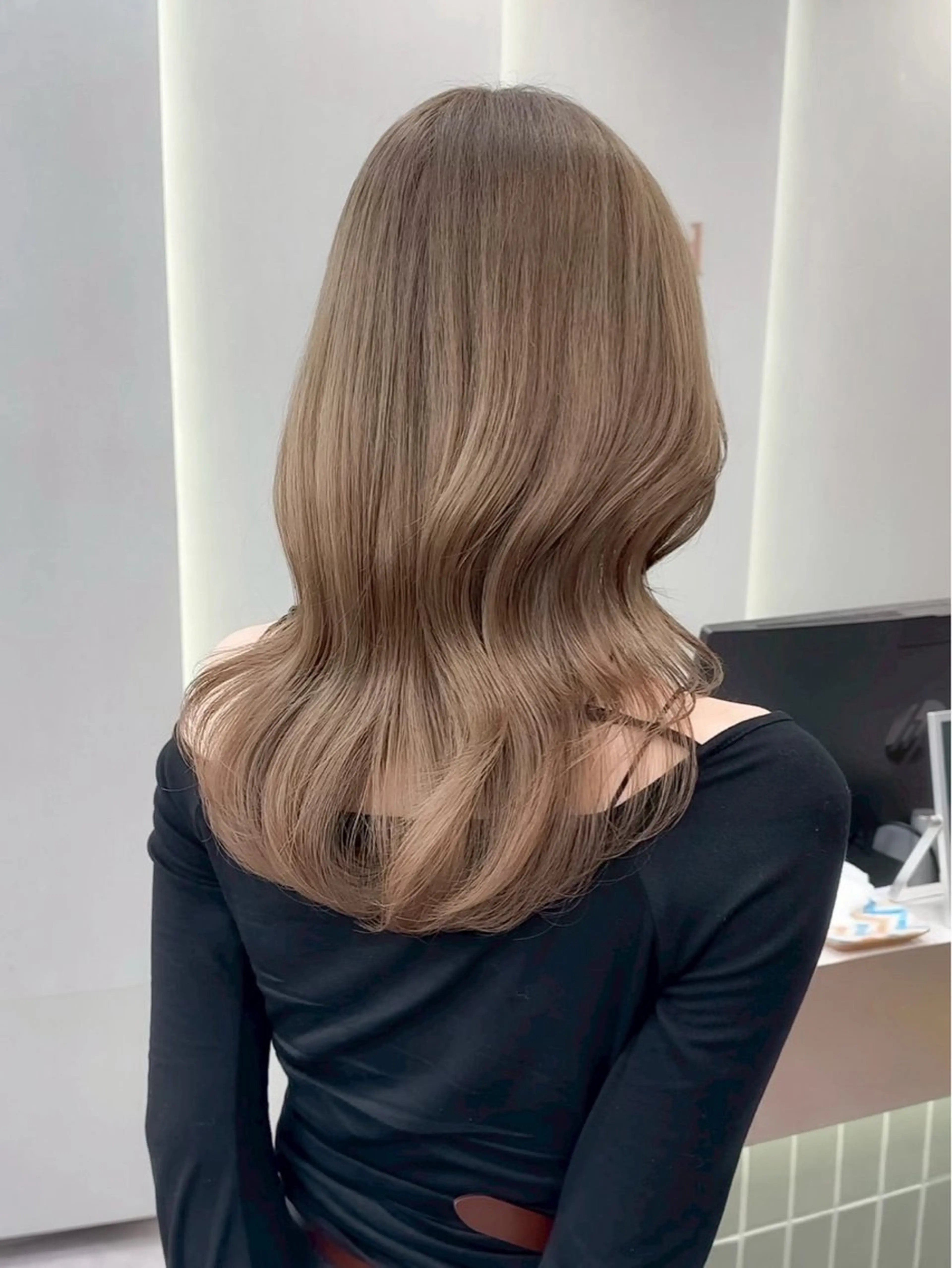 セミロング カラー seriha  ︎︎のヘアスタイル