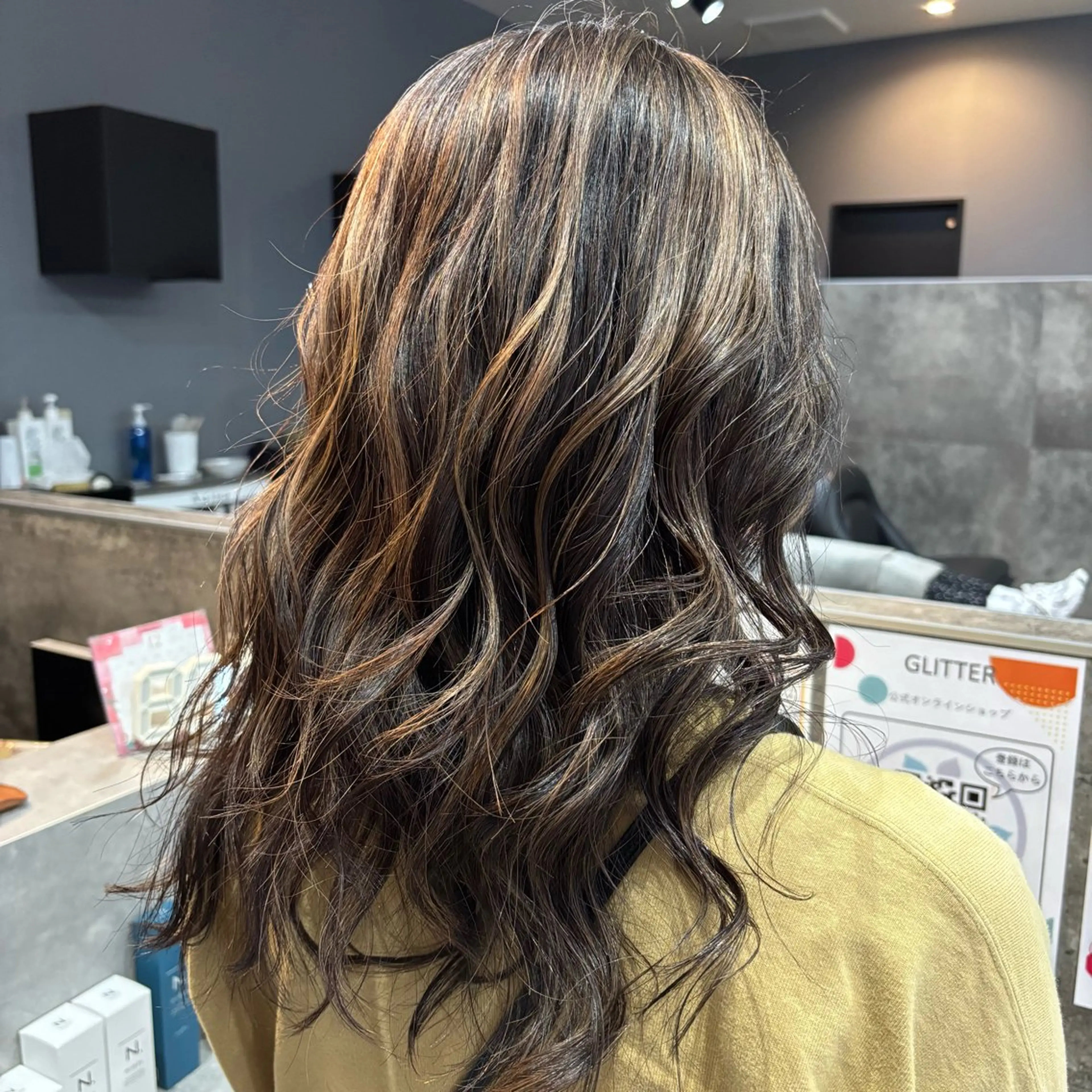 セミロング カット ヘアカラー 🌙GLITTER 🌙菱沼孝将🌙のヘアスタイル